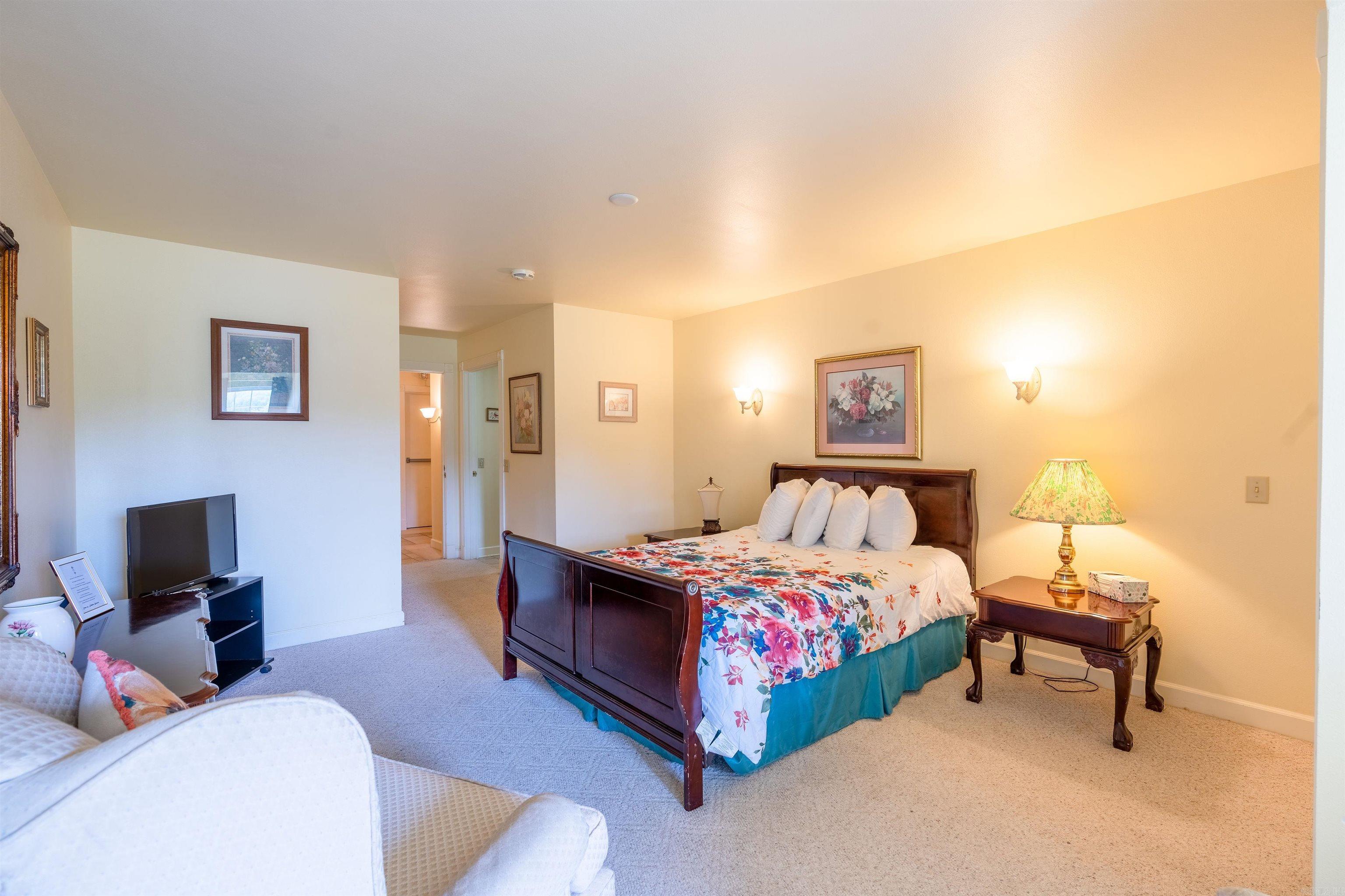 Metes & Bounds - Residential Income