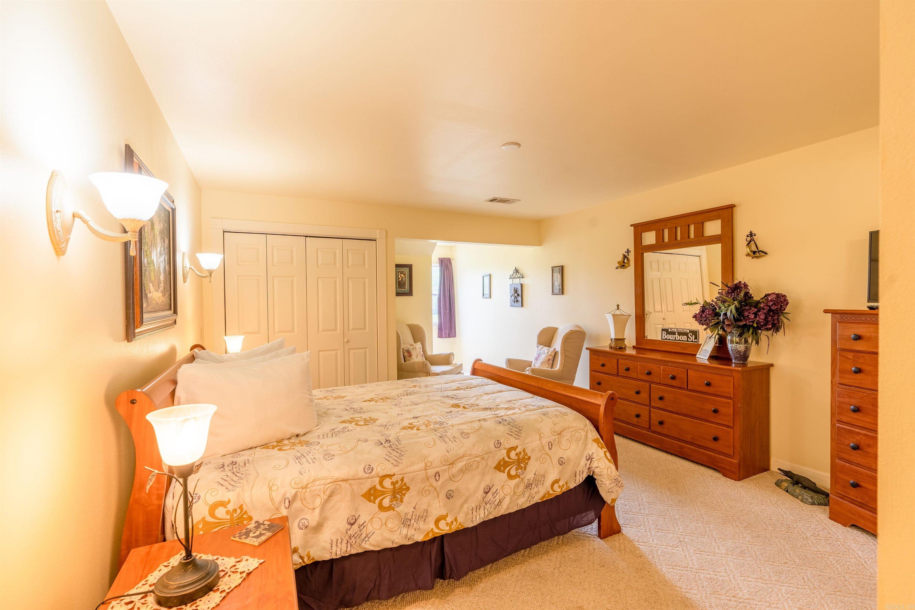 Metes & Bounds - Residential Income