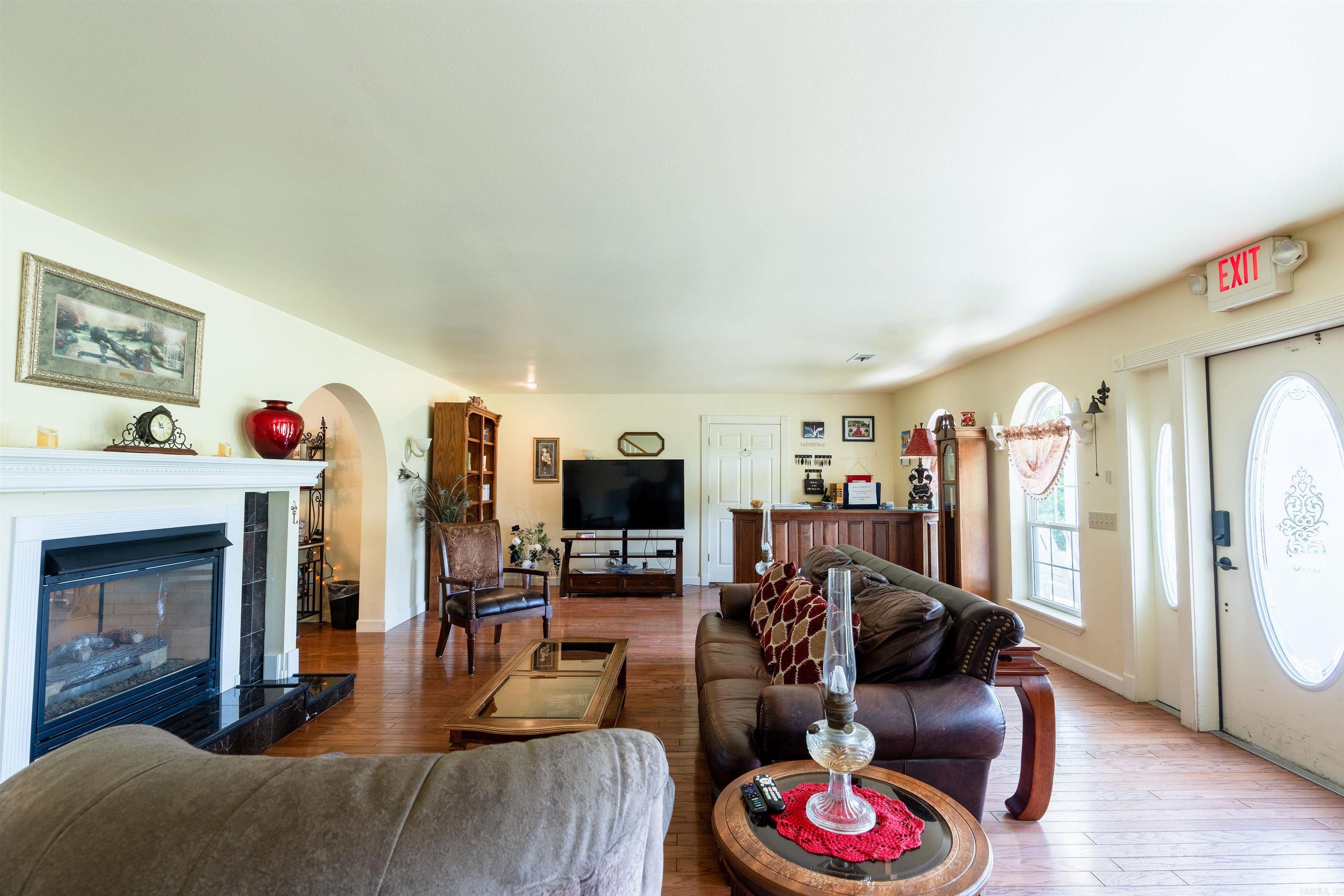 Metes & Bounds - Residential Income