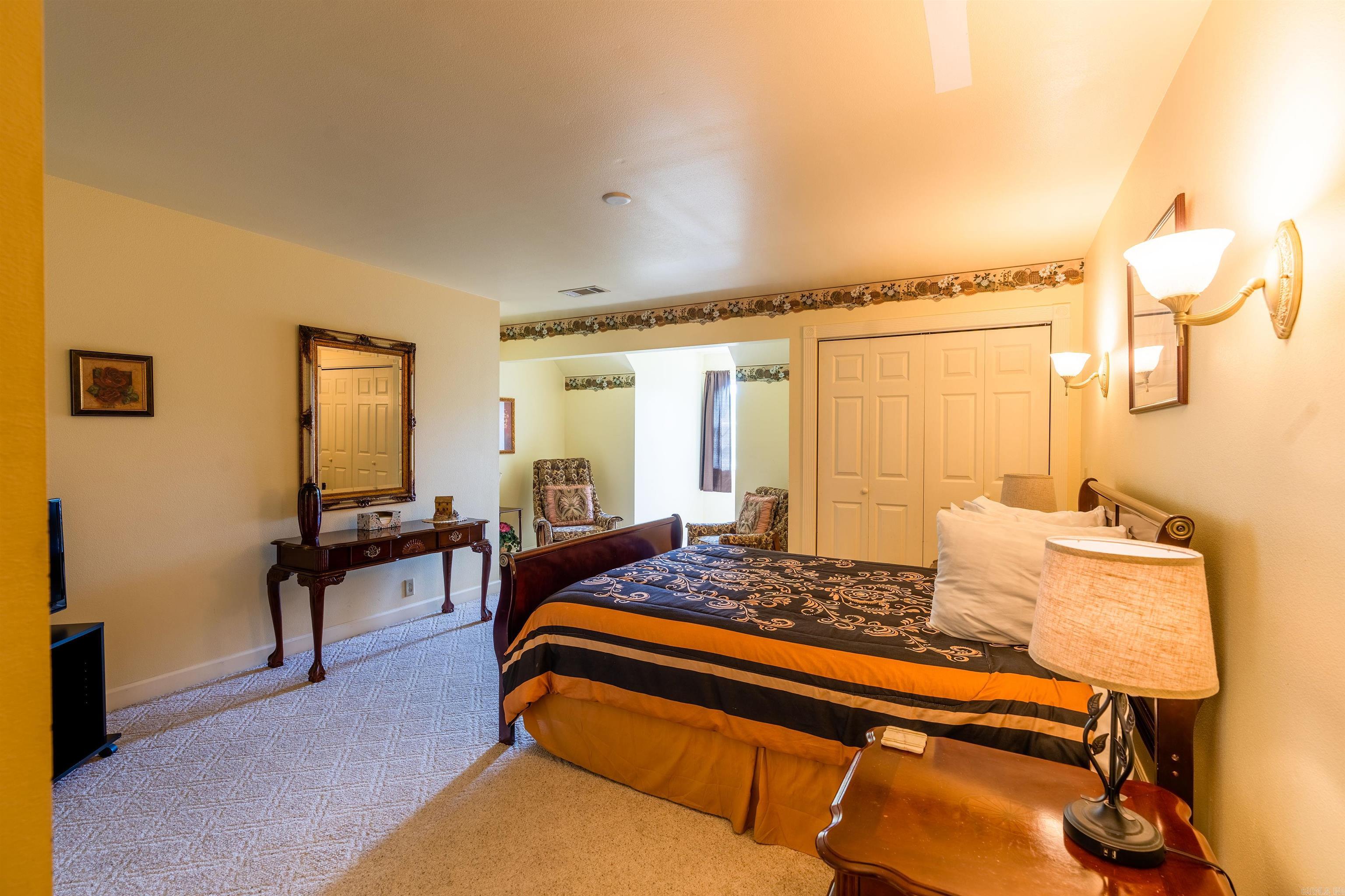 Metes & Bounds - Residential Income