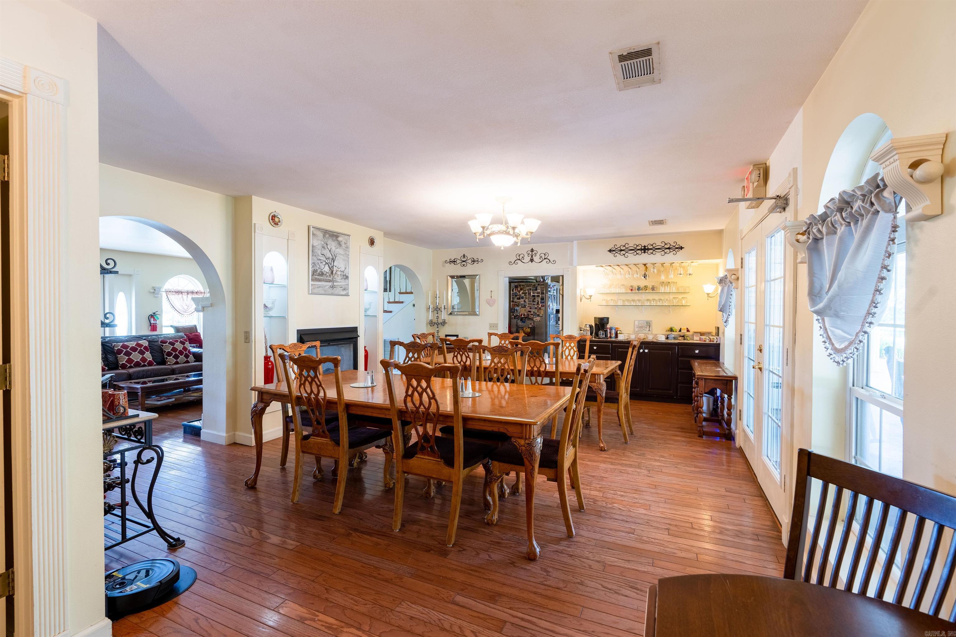 Metes & Bounds - Residential Income