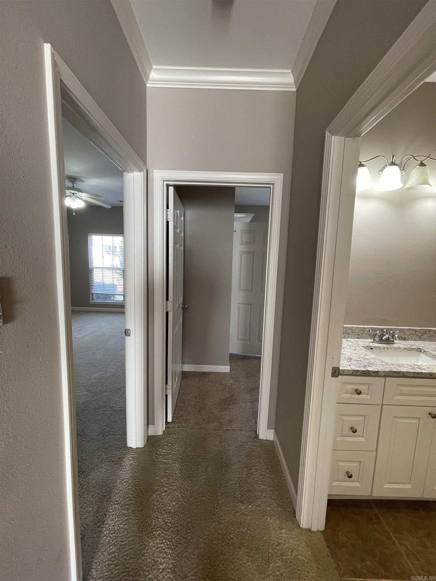 THE OAKS - Residential