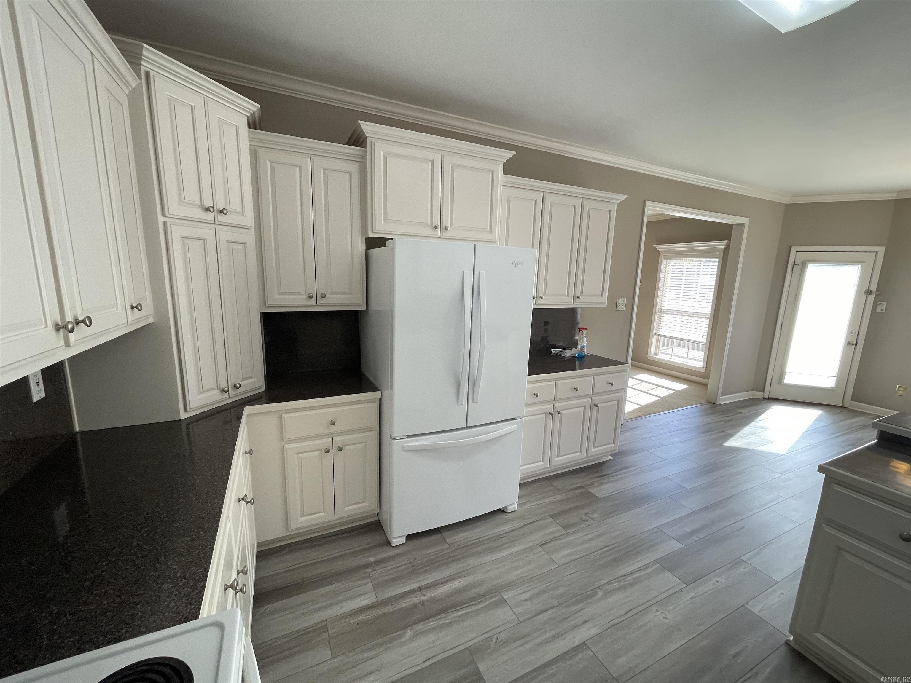 THE OAKS - Residential