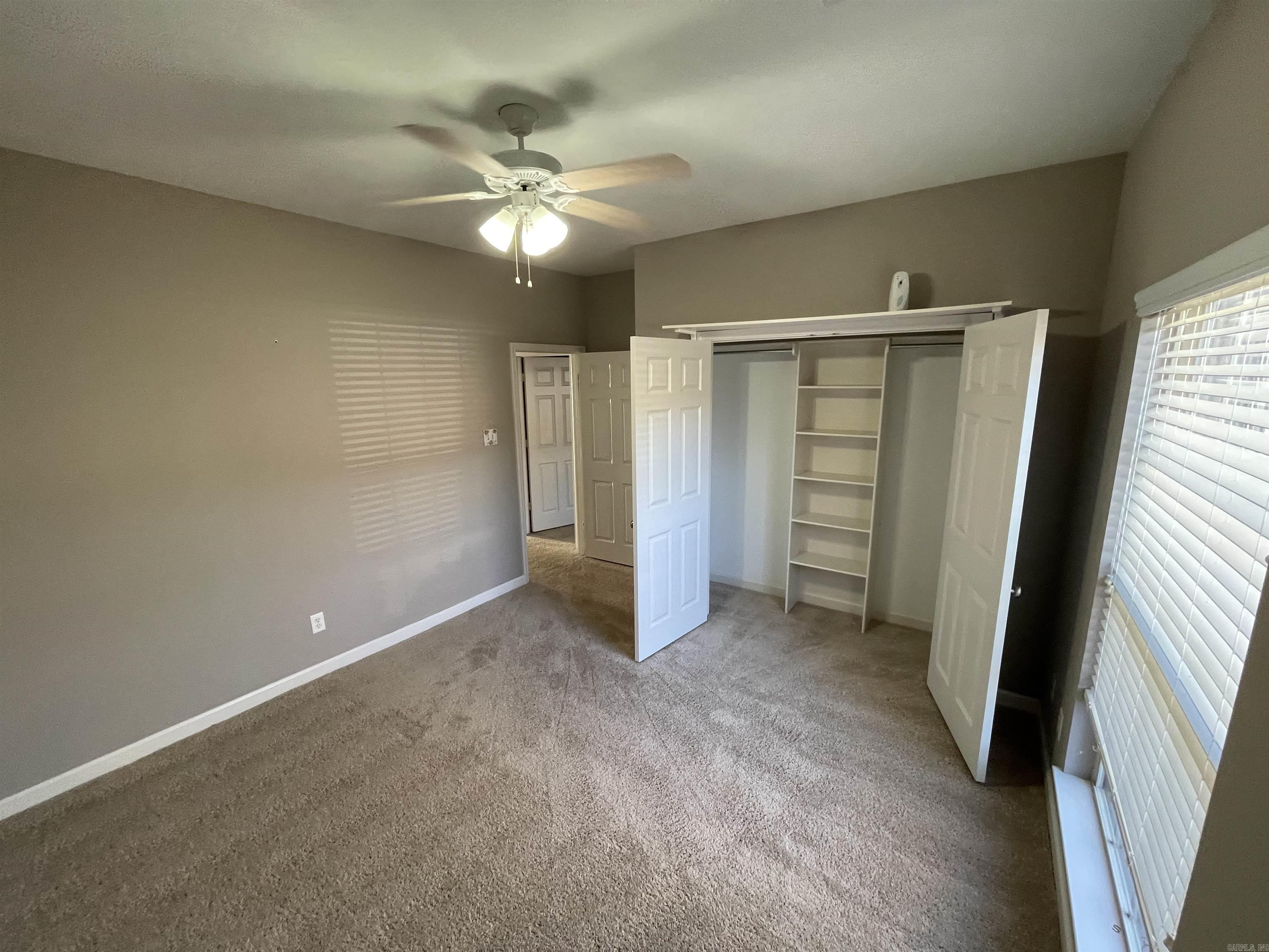 THE OAKS - Residential