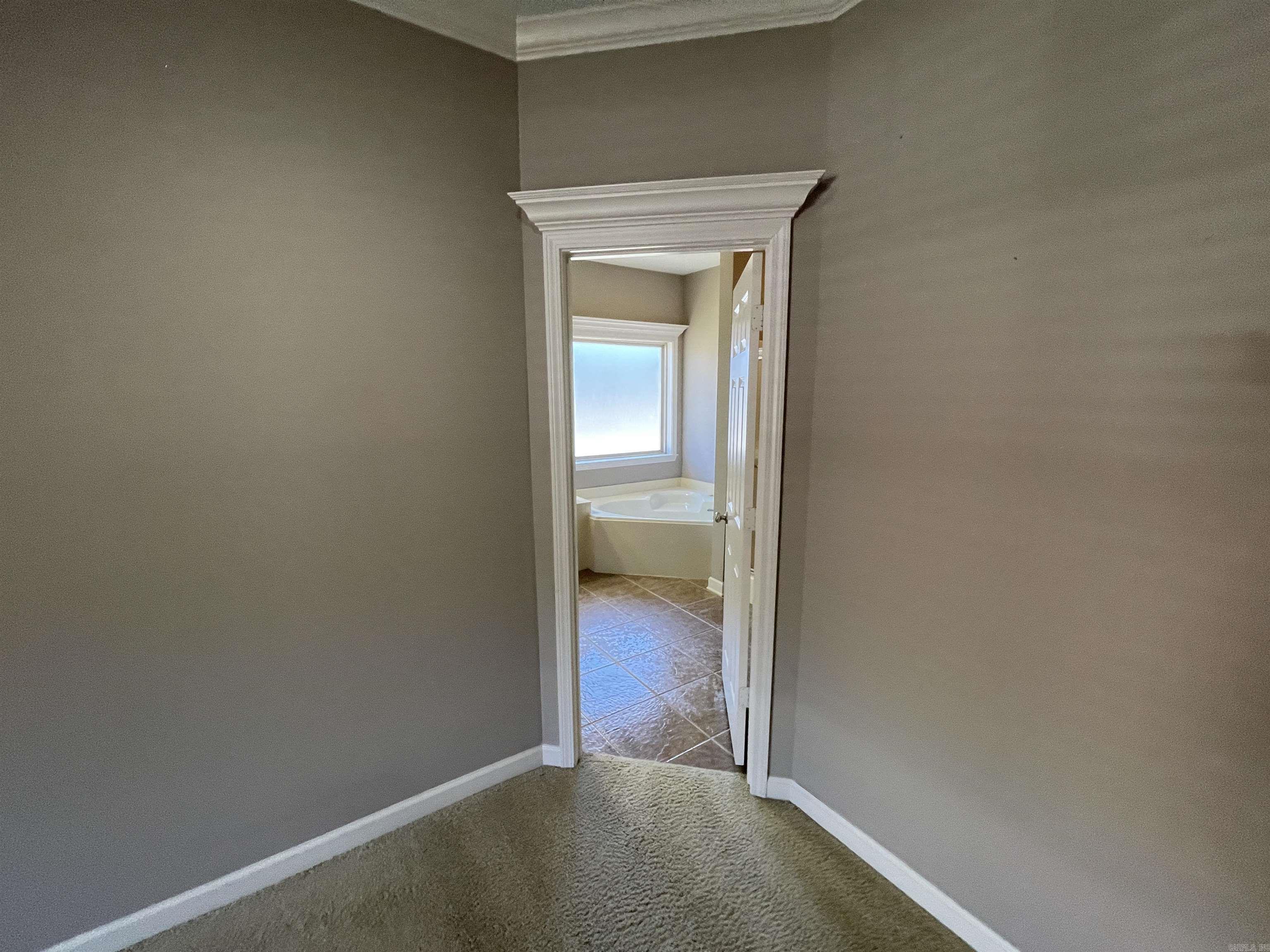 THE OAKS - Residential