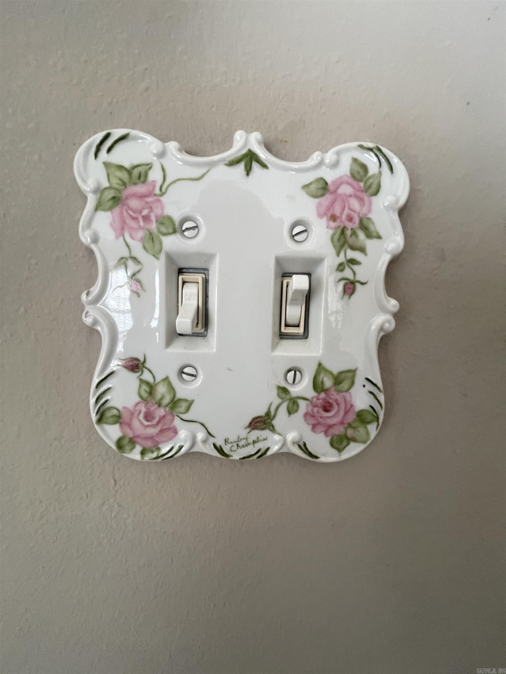 THE OAKS - Residential