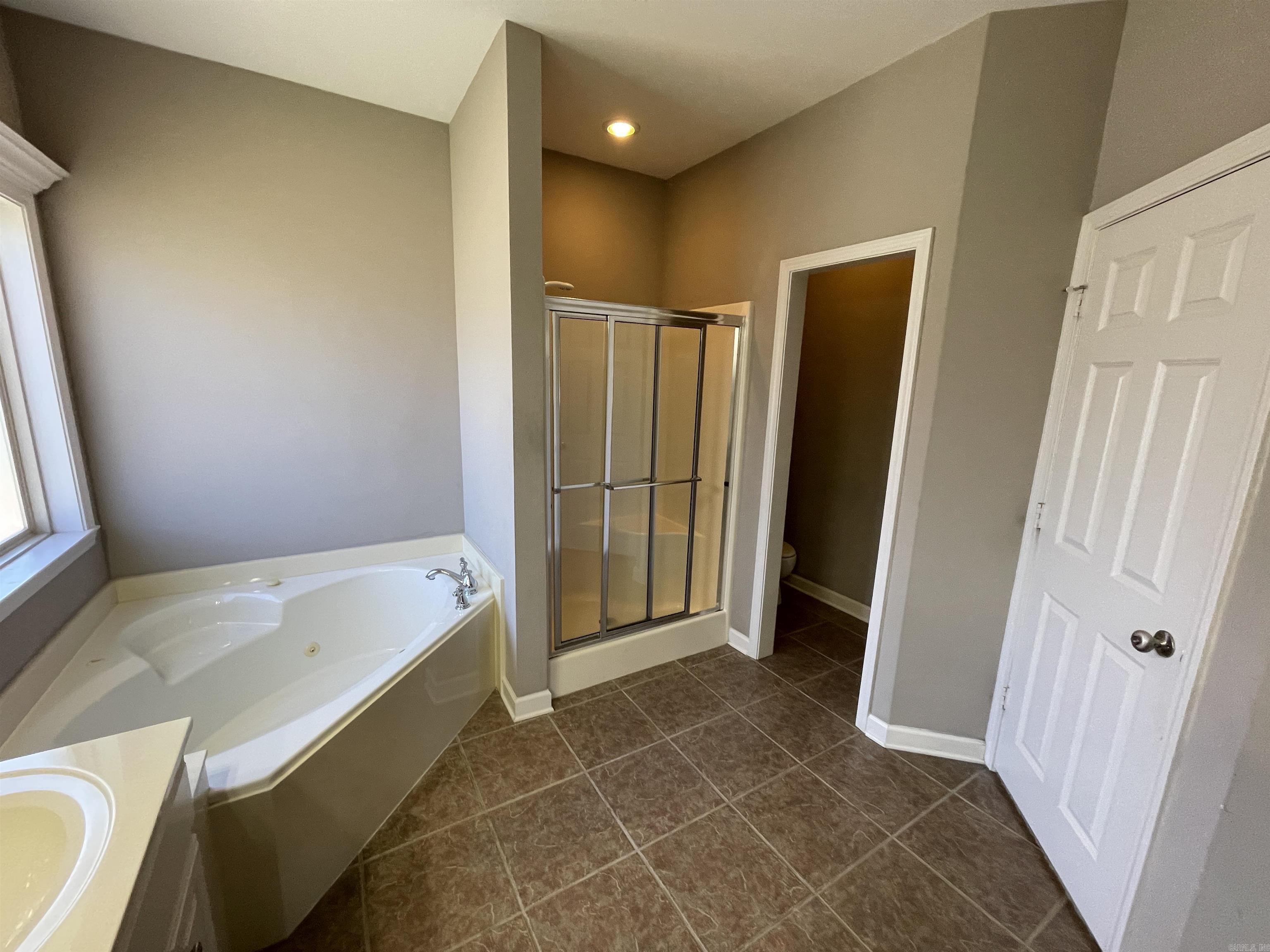 THE OAKS - Residential