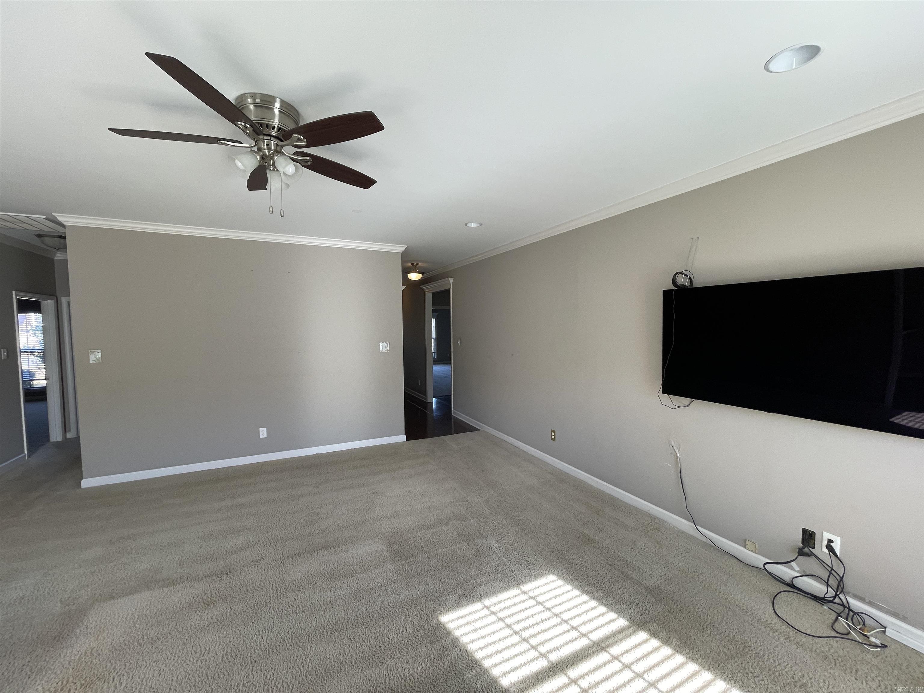 THE OAKS - Residential