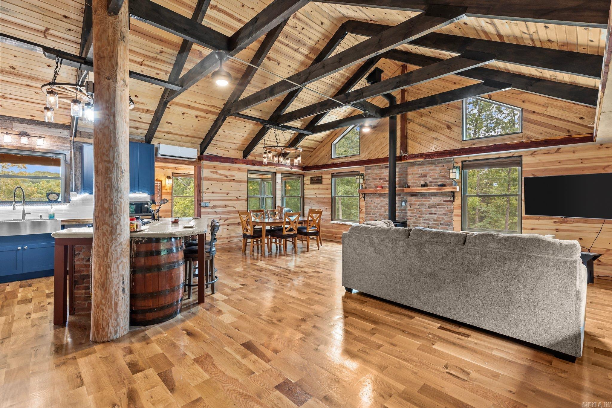 BELLA VISTA COMM SUB-BVV - Residential