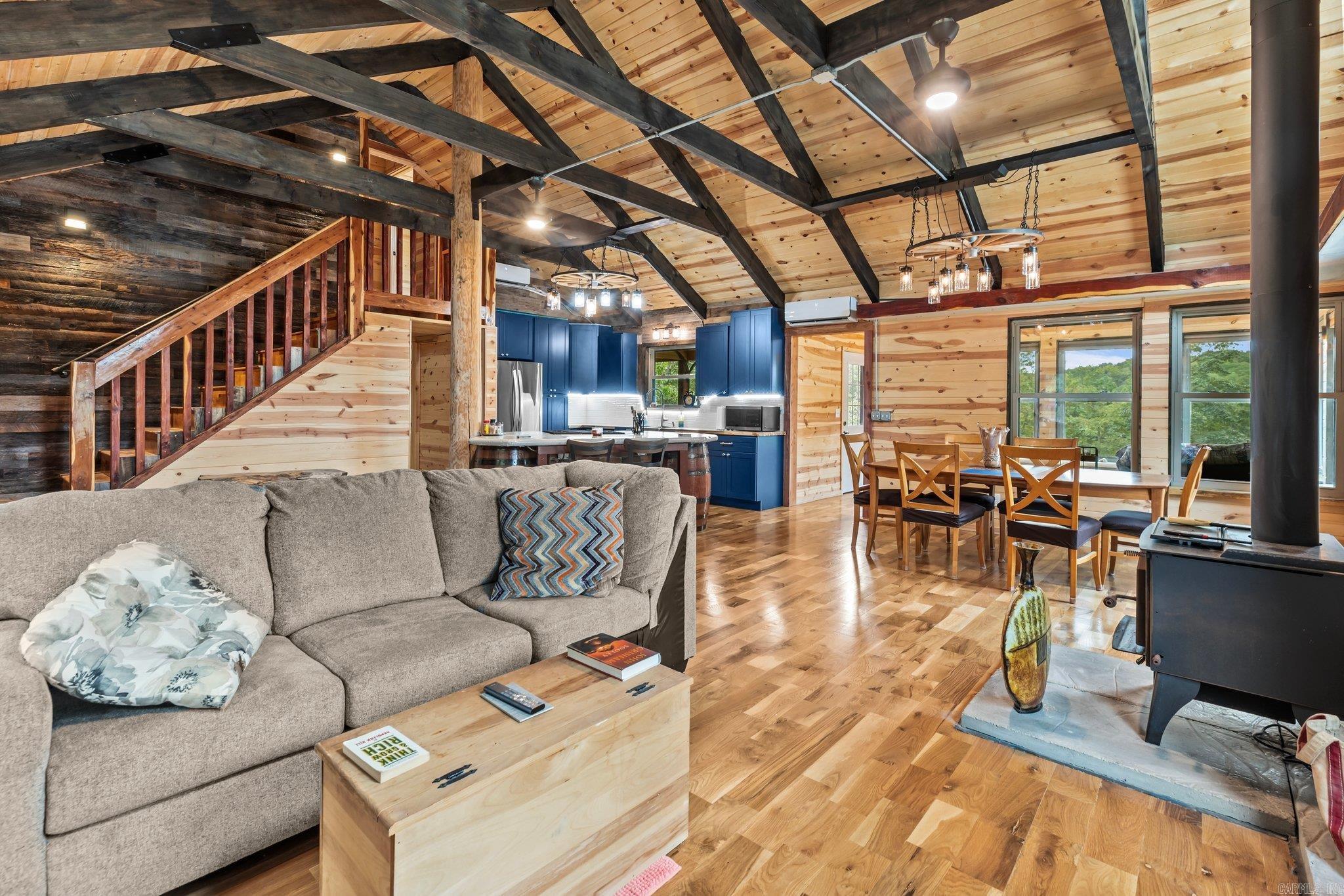 BELLA VISTA COMM SUB-BVV - Residential