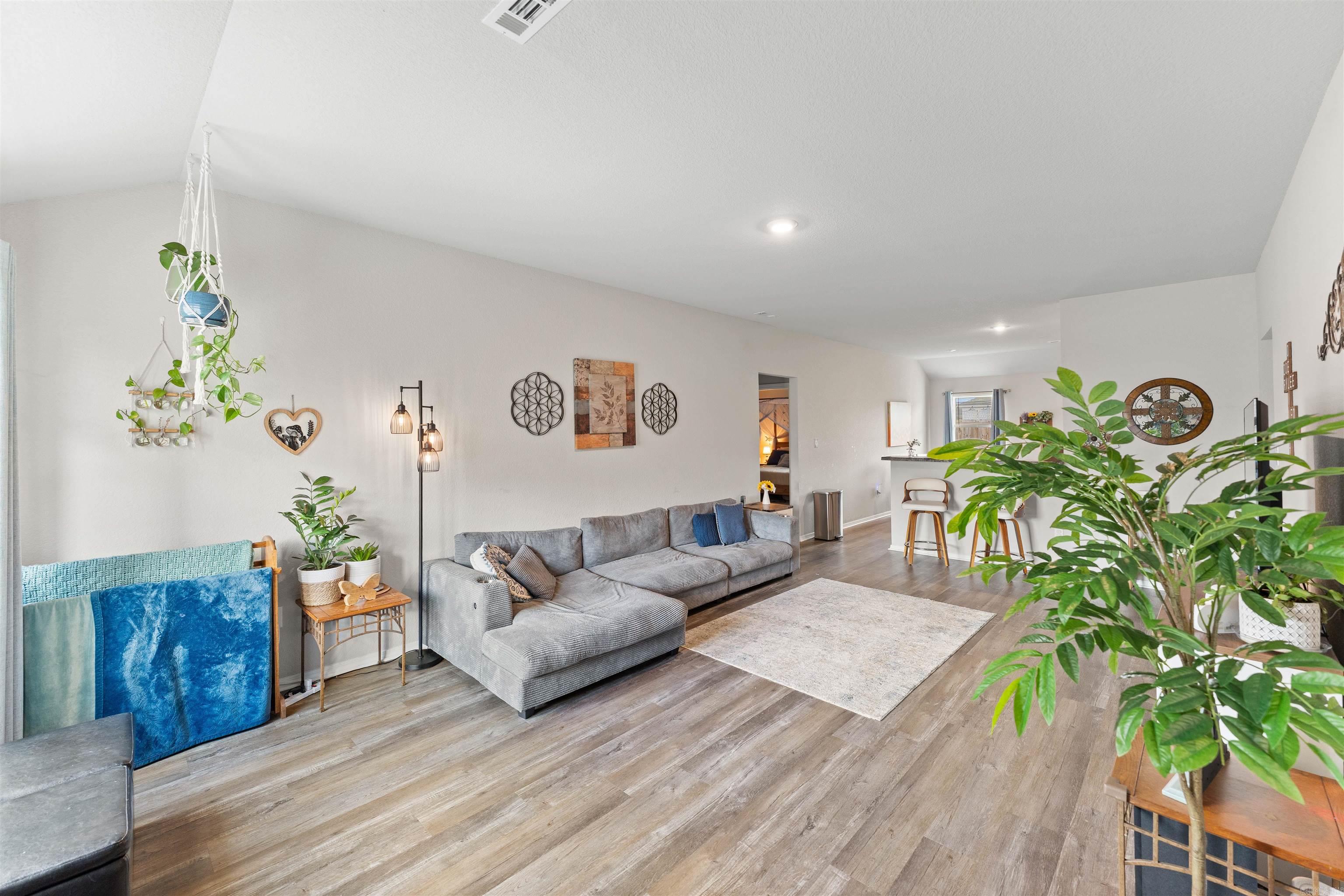 HILL FARM - Residential