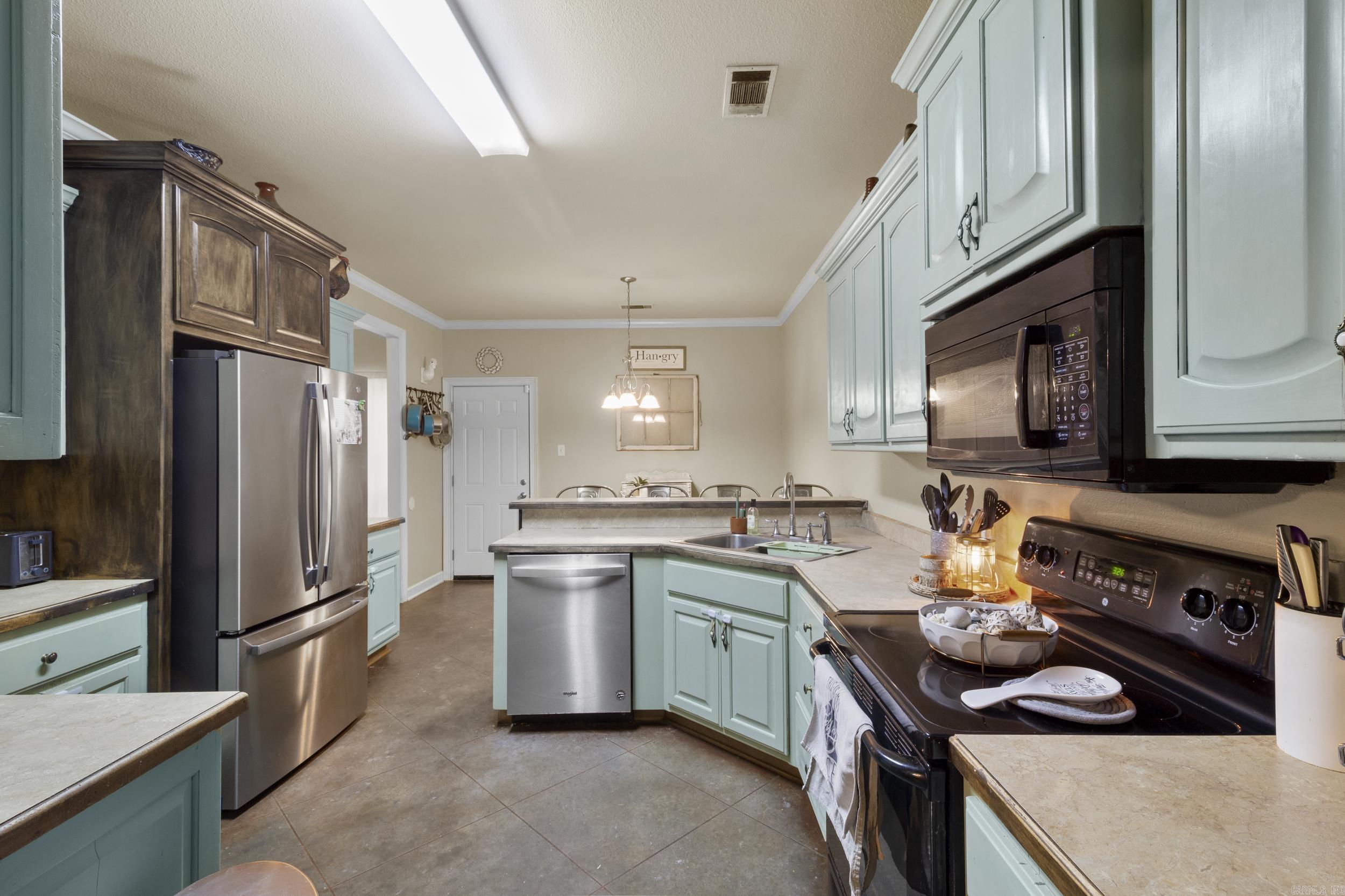 Brentwood Villas - Residential