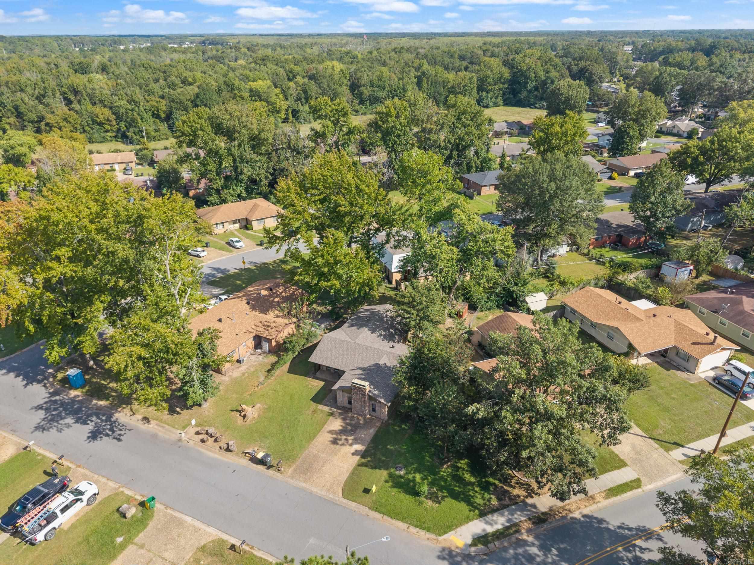 ROYAL MANOR - Residential