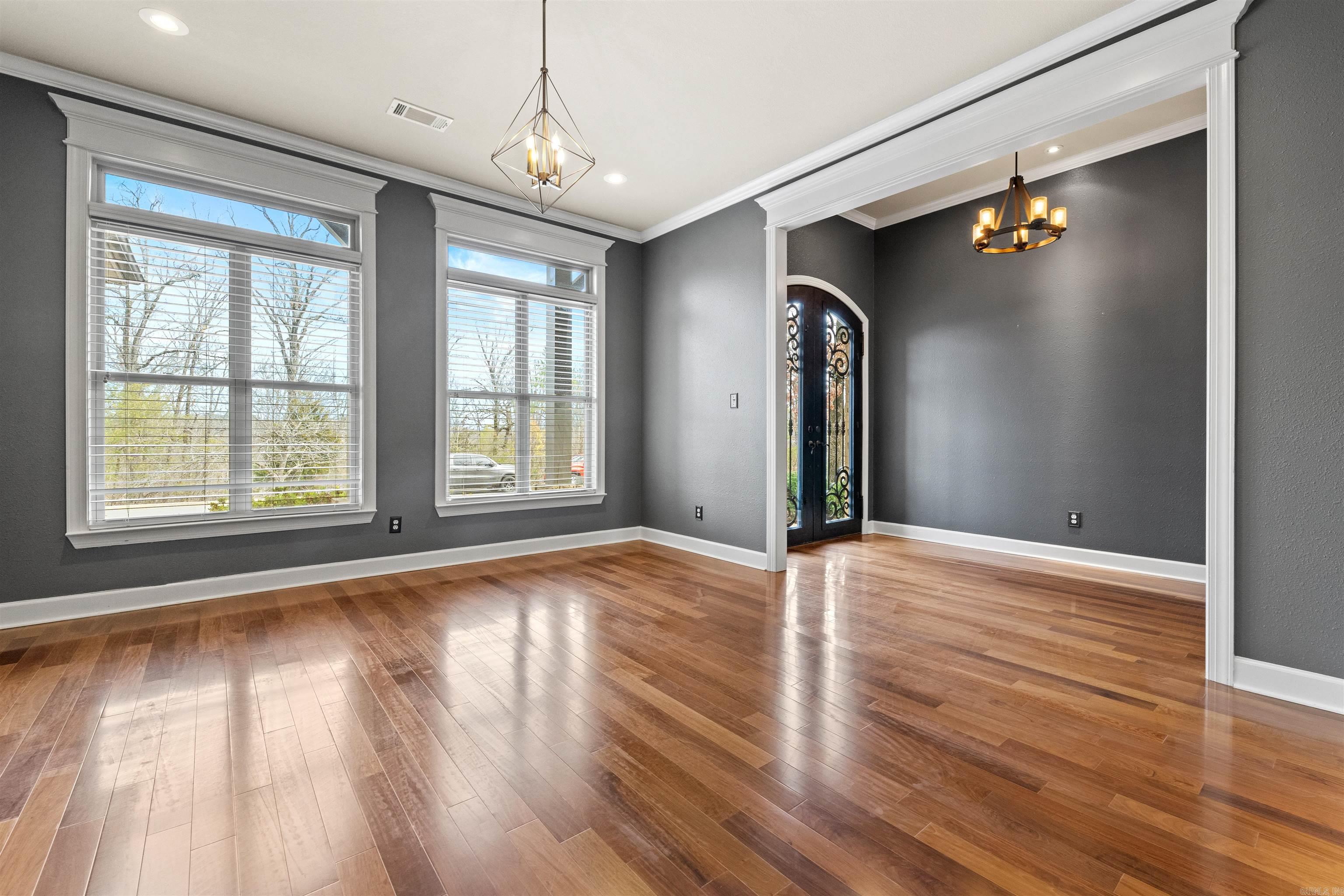 WOODLANDS EDGE - Residential