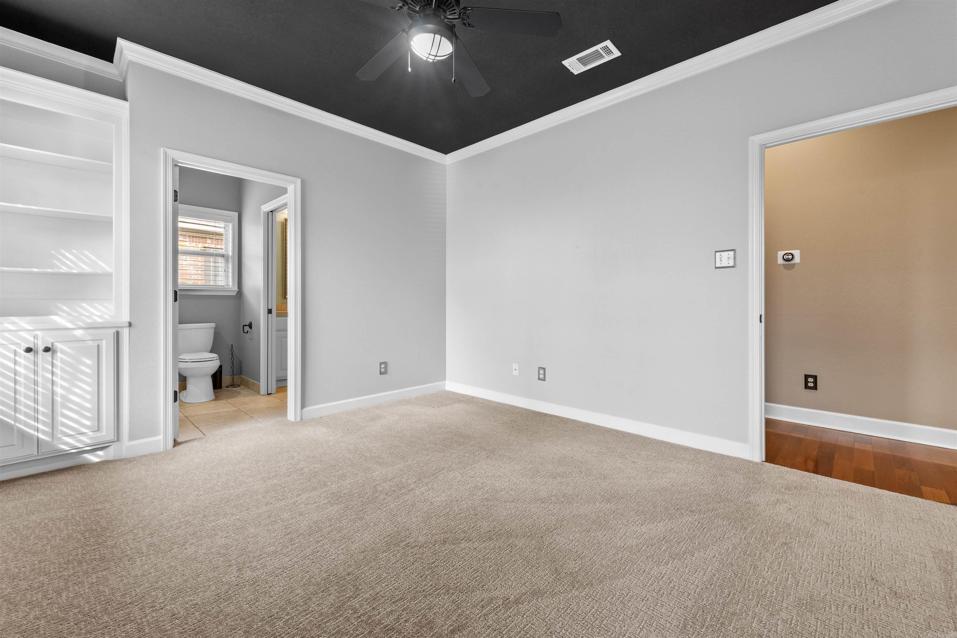 WOODLANDS EDGE - Residential