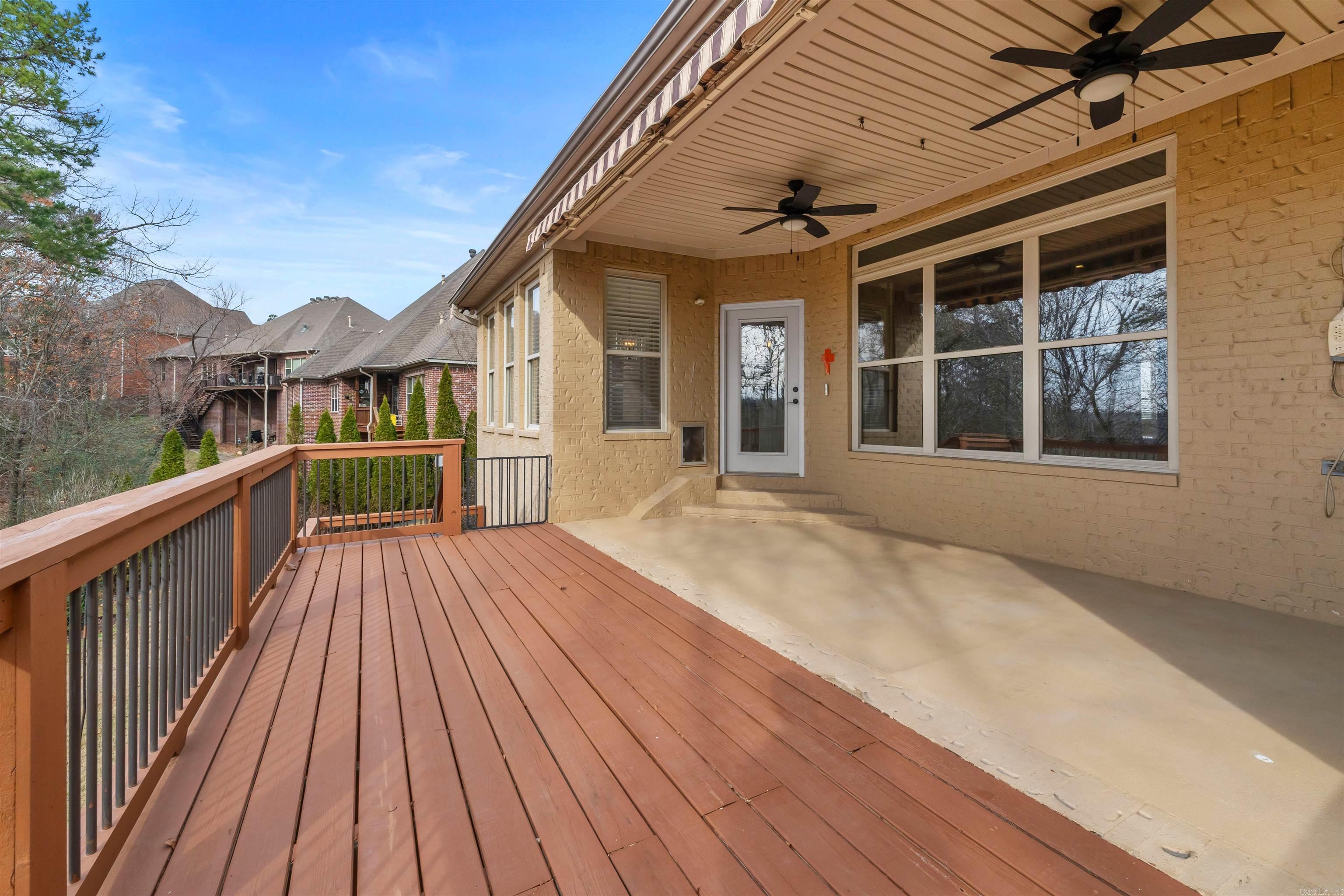 WOODLANDS EDGE - Residential