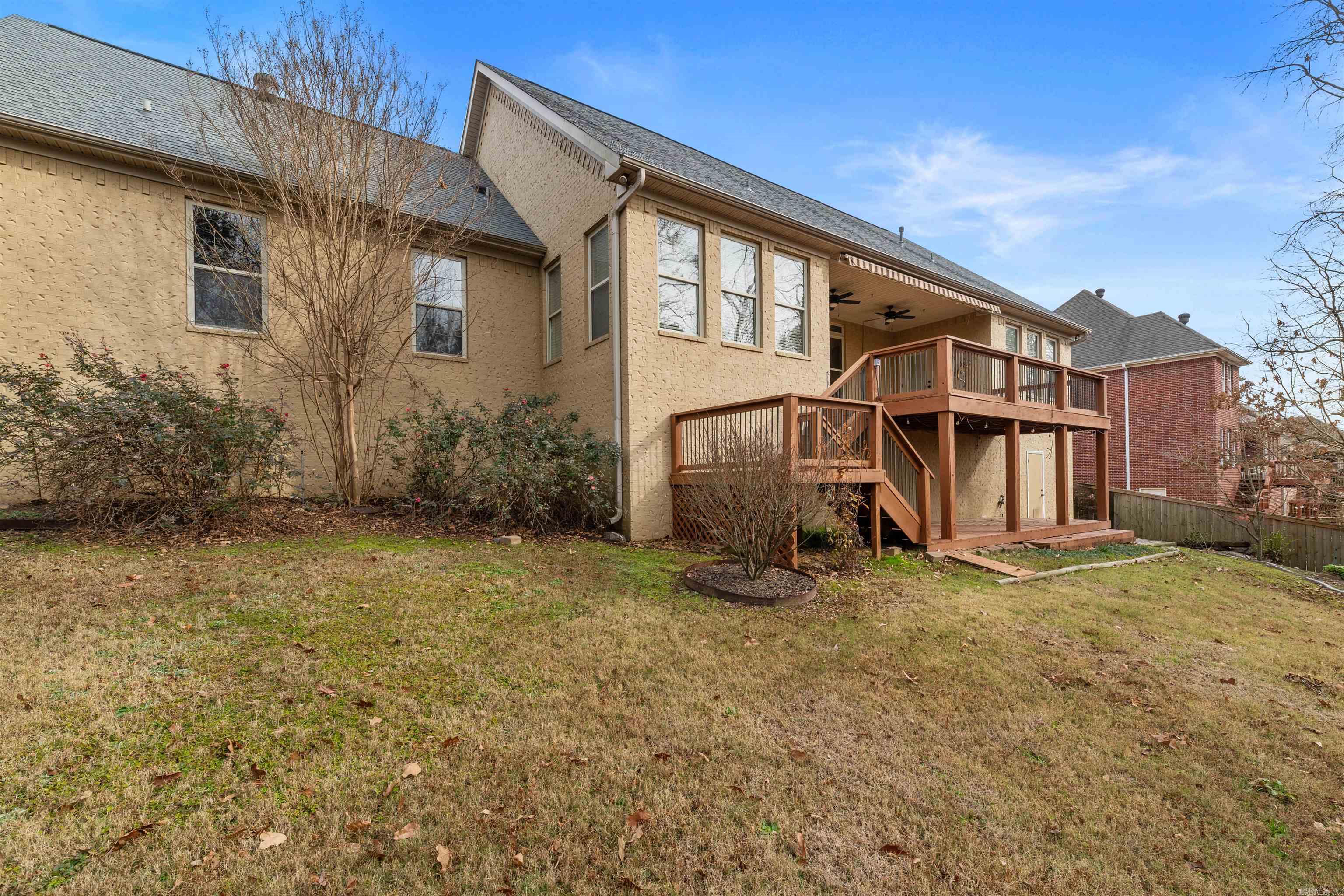 WOODLANDS EDGE - Residential