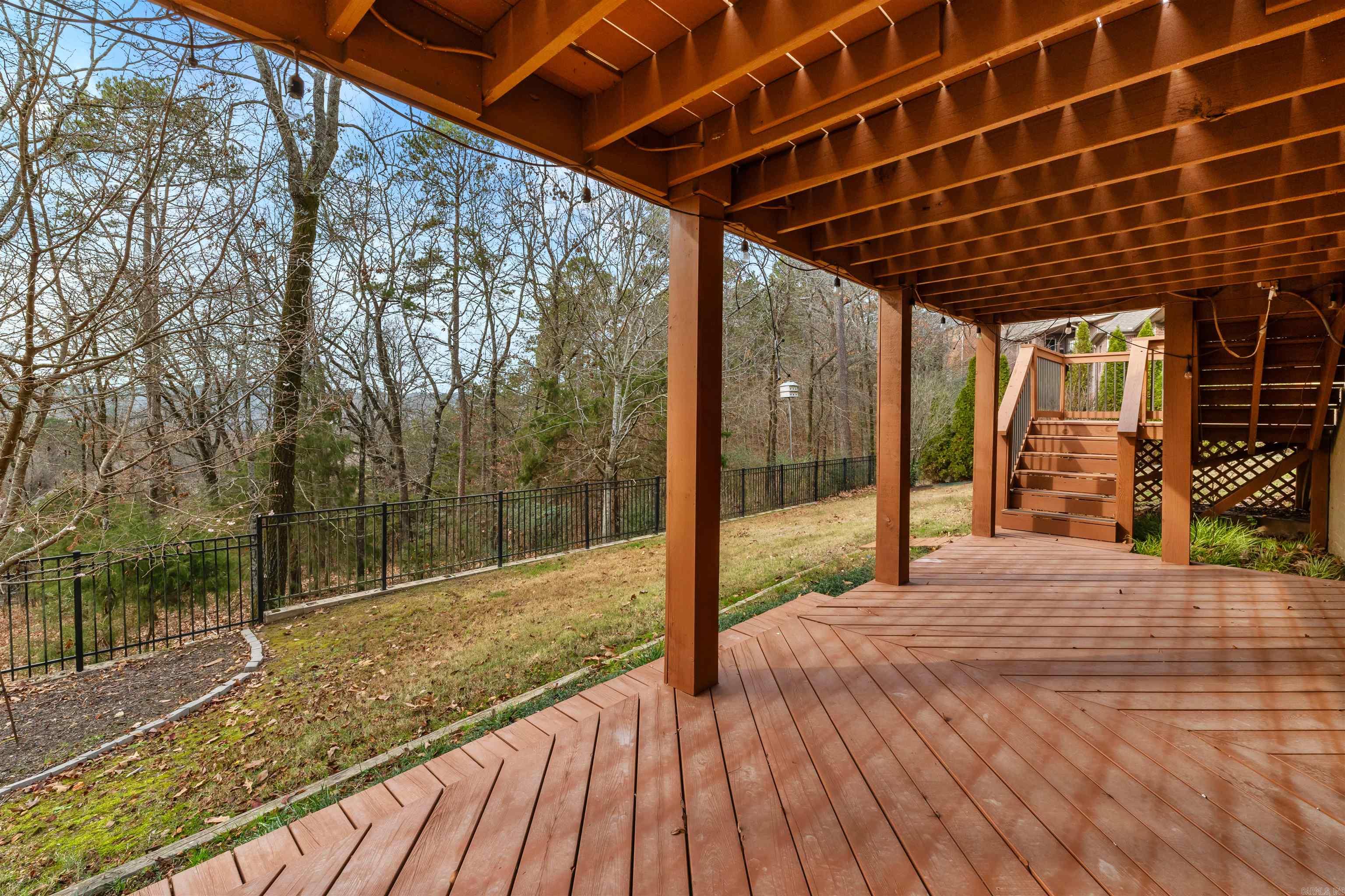 WOODLANDS EDGE - Residential