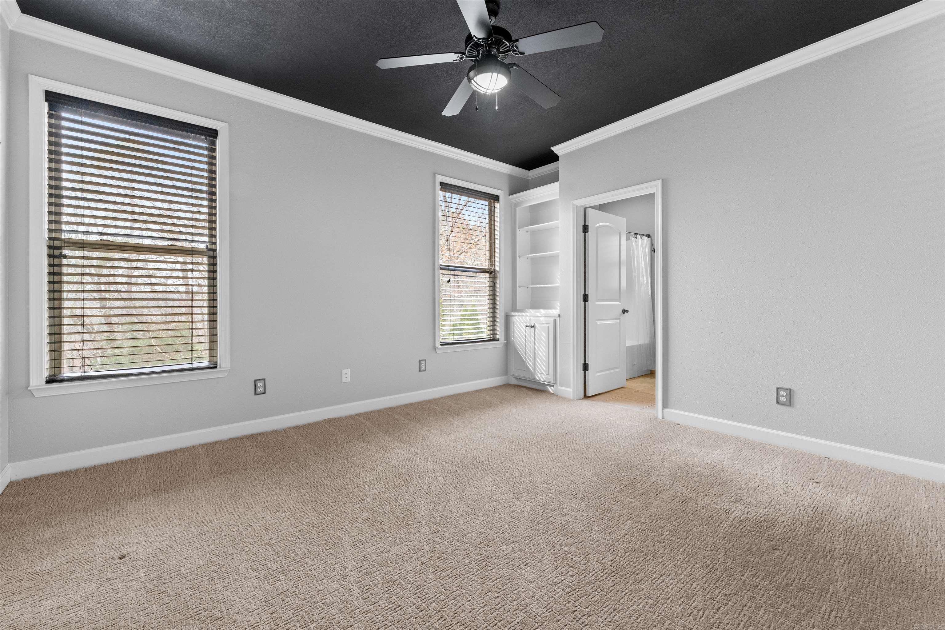 WOODLANDS EDGE - Residential