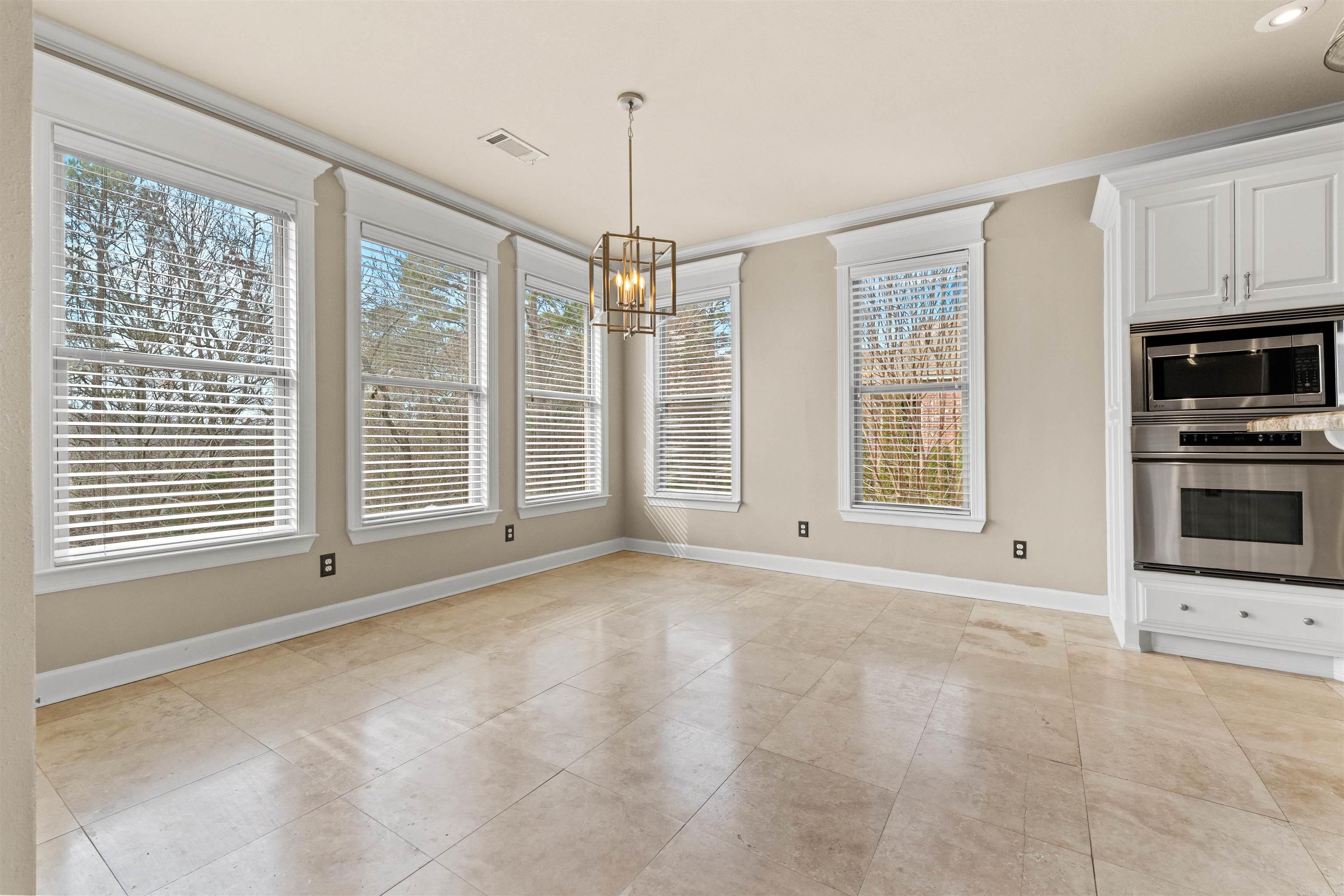 WOODLANDS EDGE - Residential