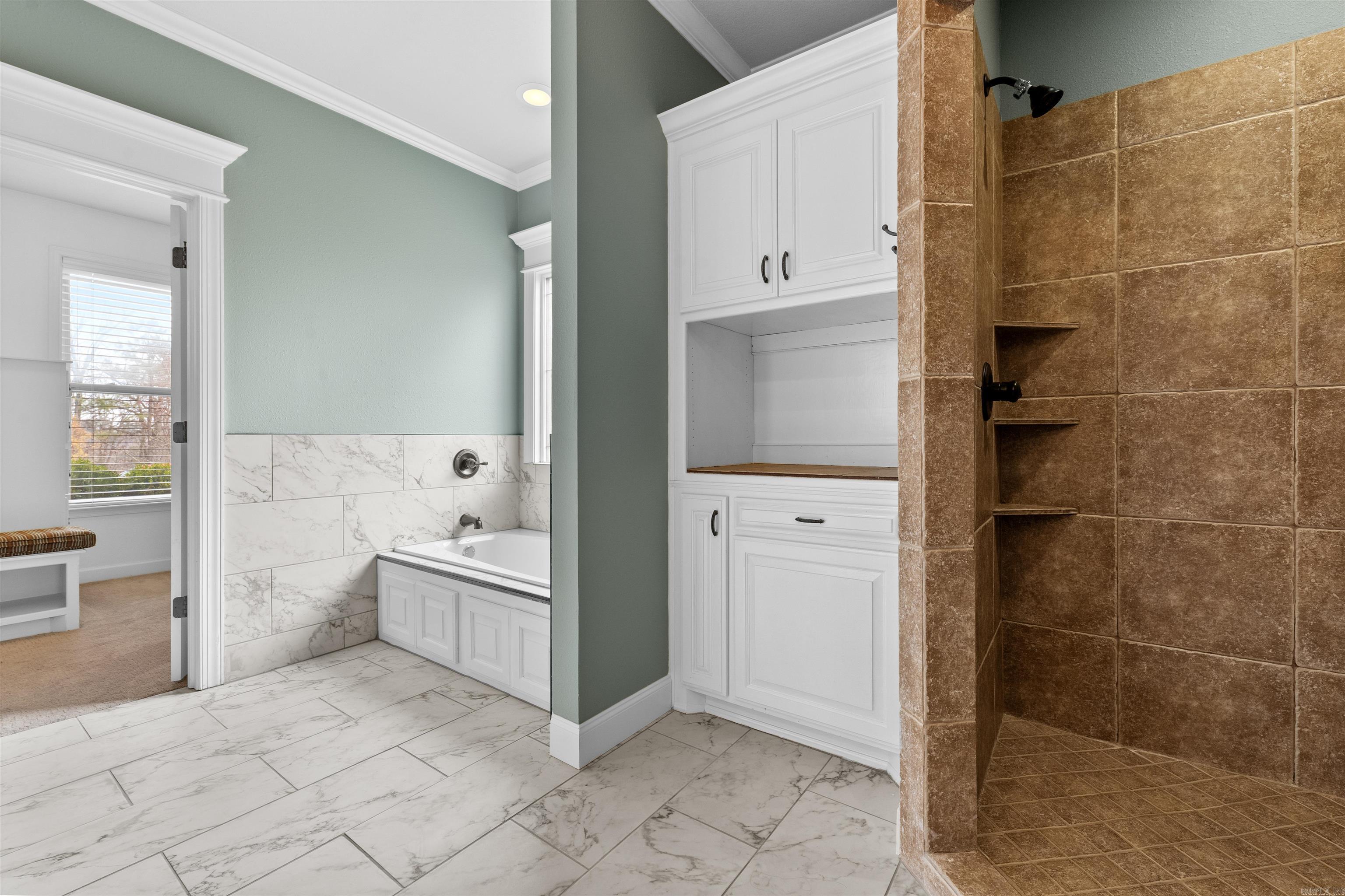 WOODLANDS EDGE - Residential