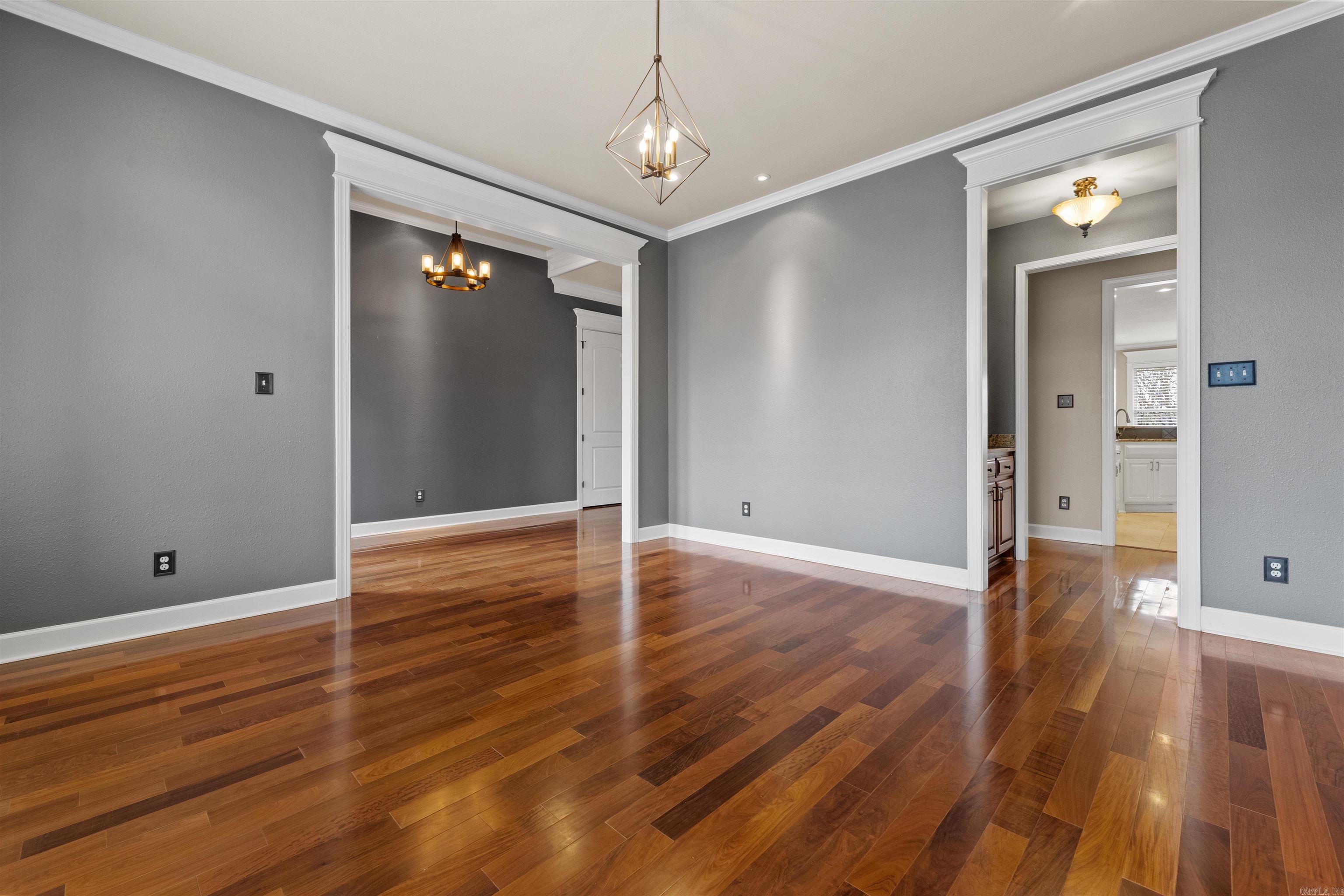 WOODLANDS EDGE - Residential