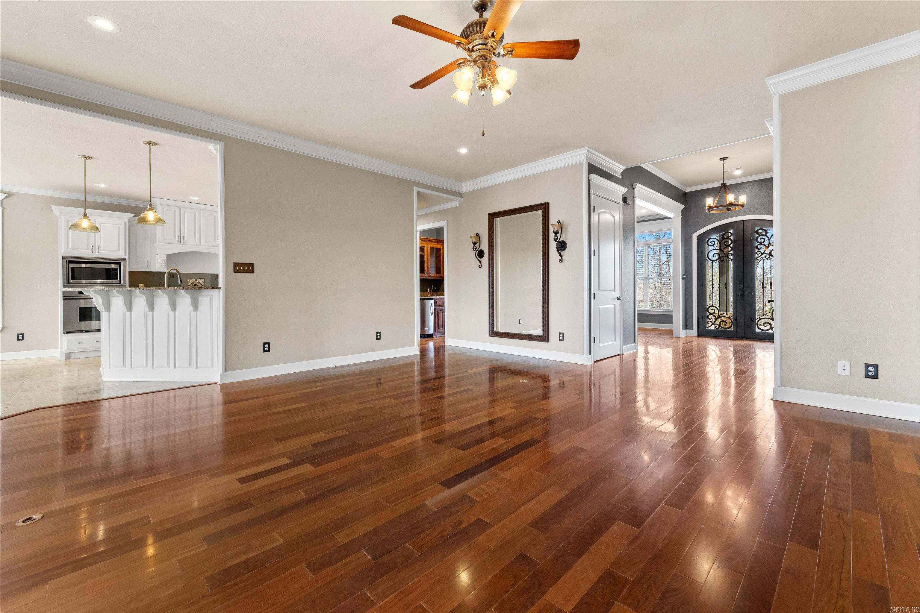 WOODLANDS EDGE - Residential