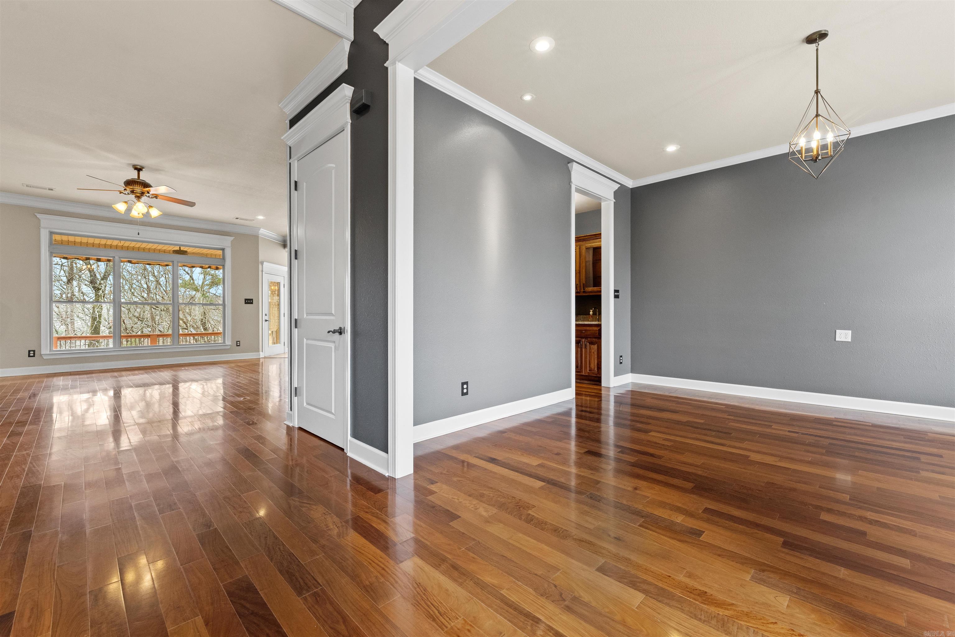 WOODLANDS EDGE - Residential