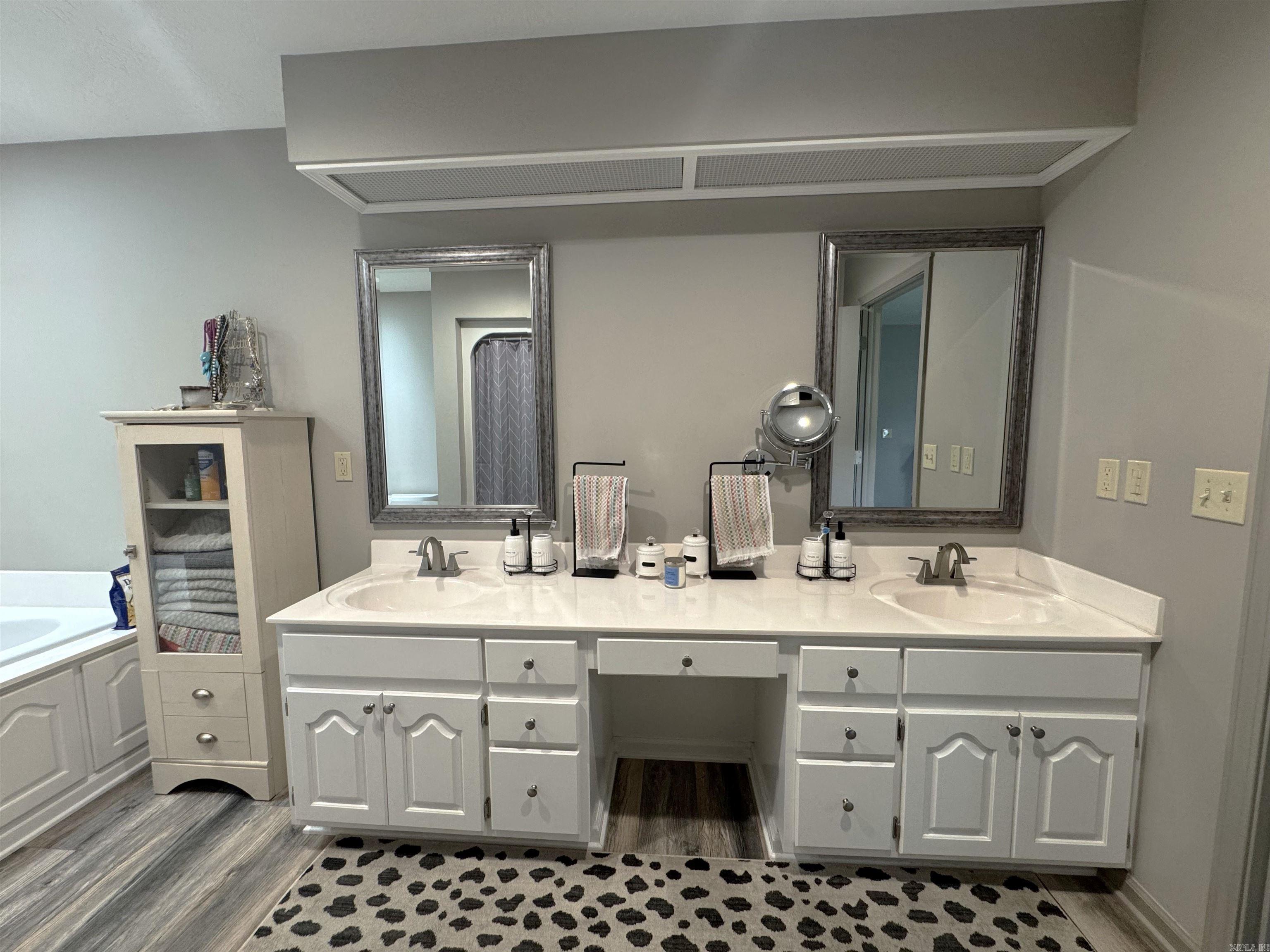 Oakwood - Residential