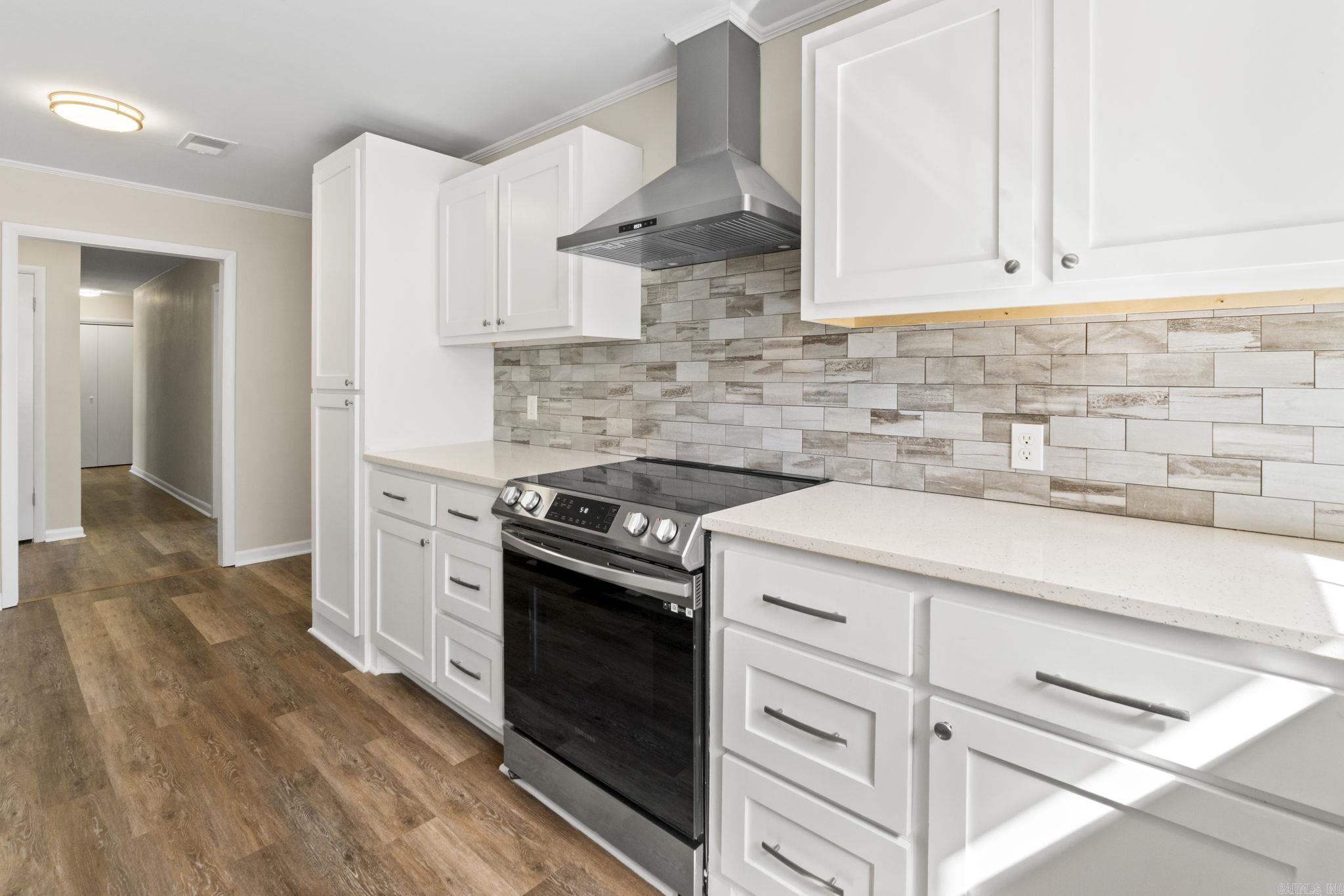 OAK FORREST - Residential