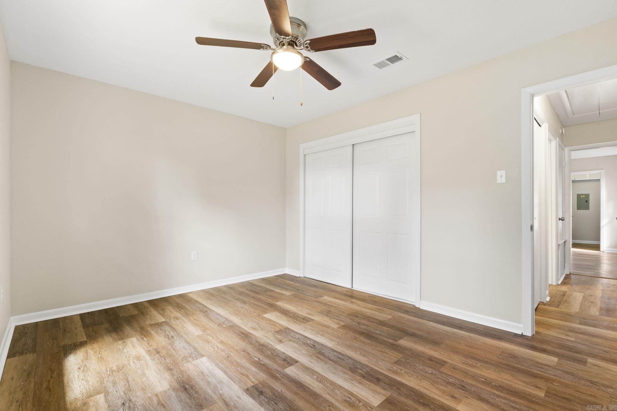 OAK FORREST - Residential