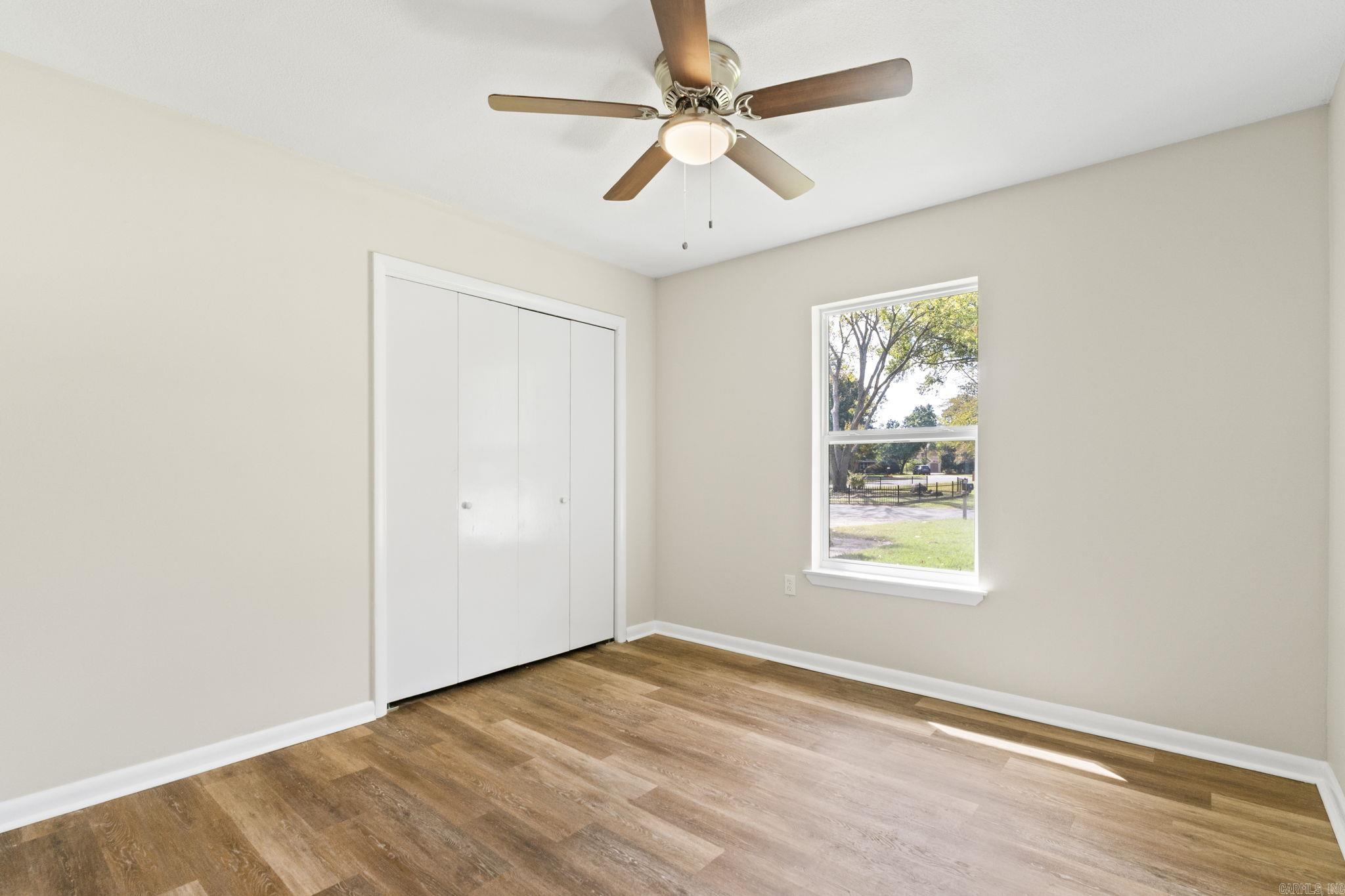 OAK FORREST - Residential