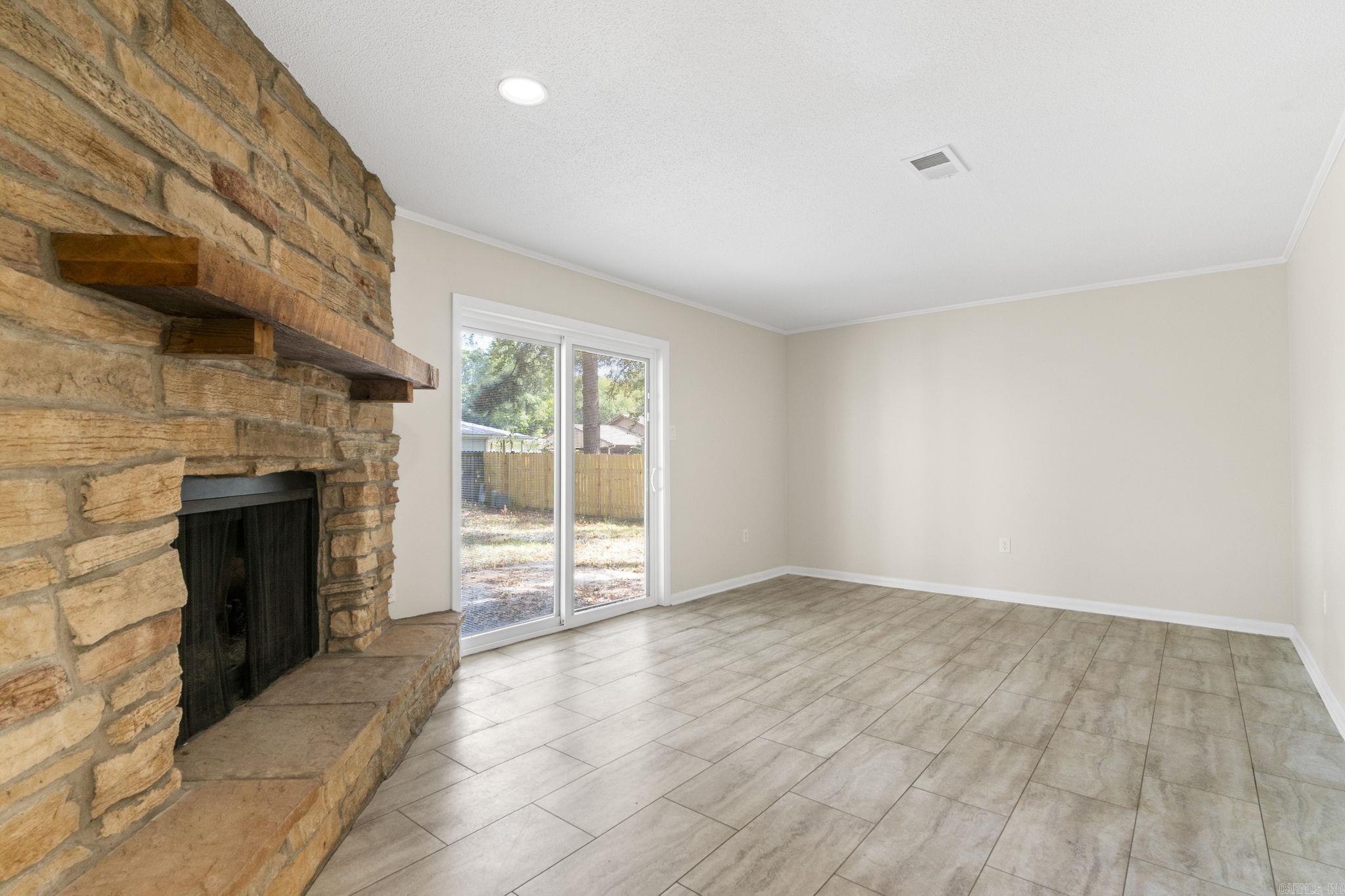 OAK FORREST - Residential