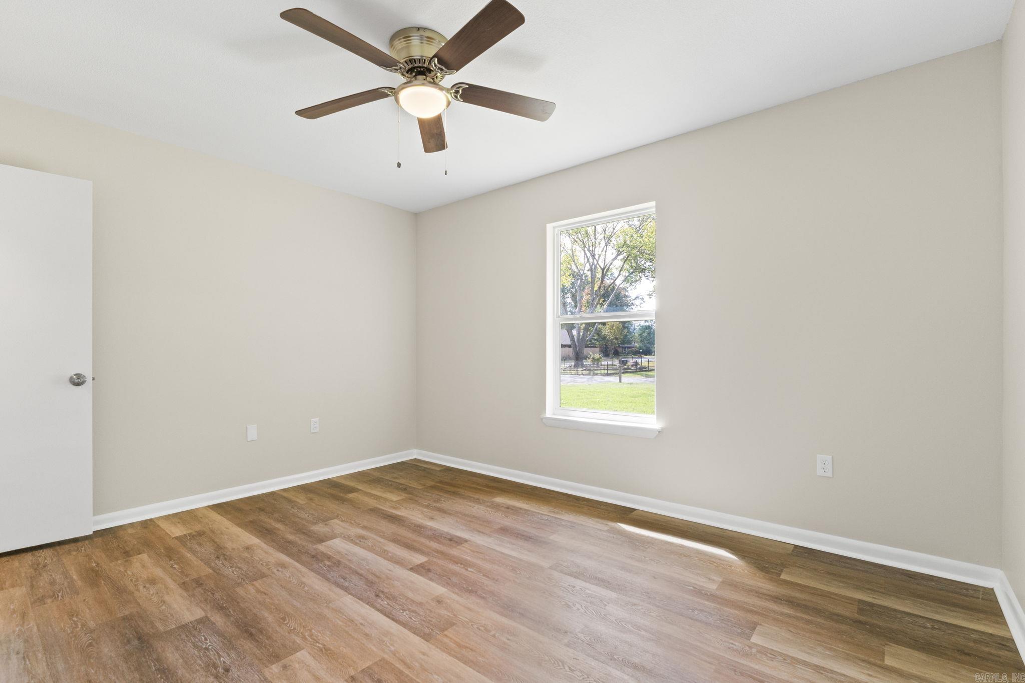 OAK FORREST - Residential