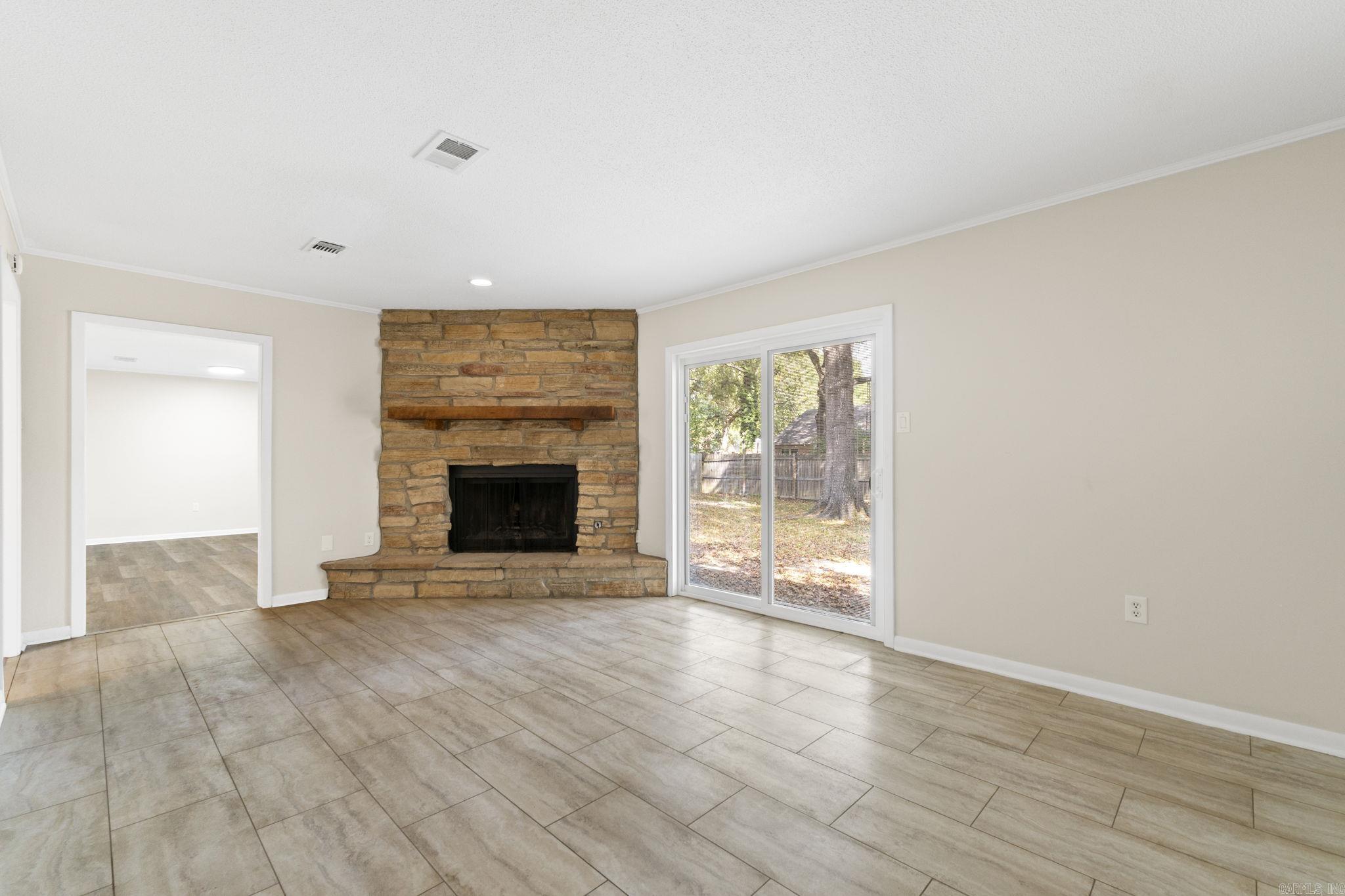 OAK FORREST - Residential