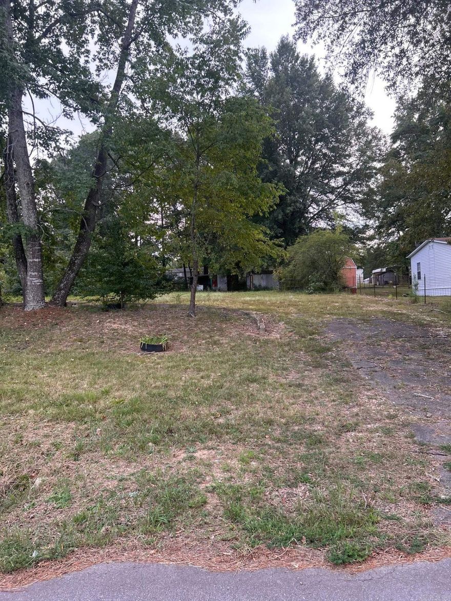 Nice Lot located in Bryant, build a new home, or investment property