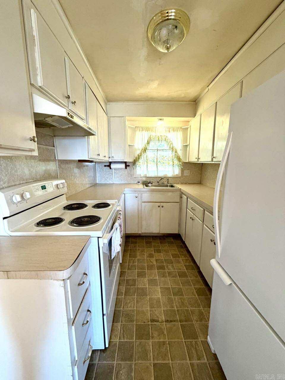 ROBERTS-FLANAGIN - Residential