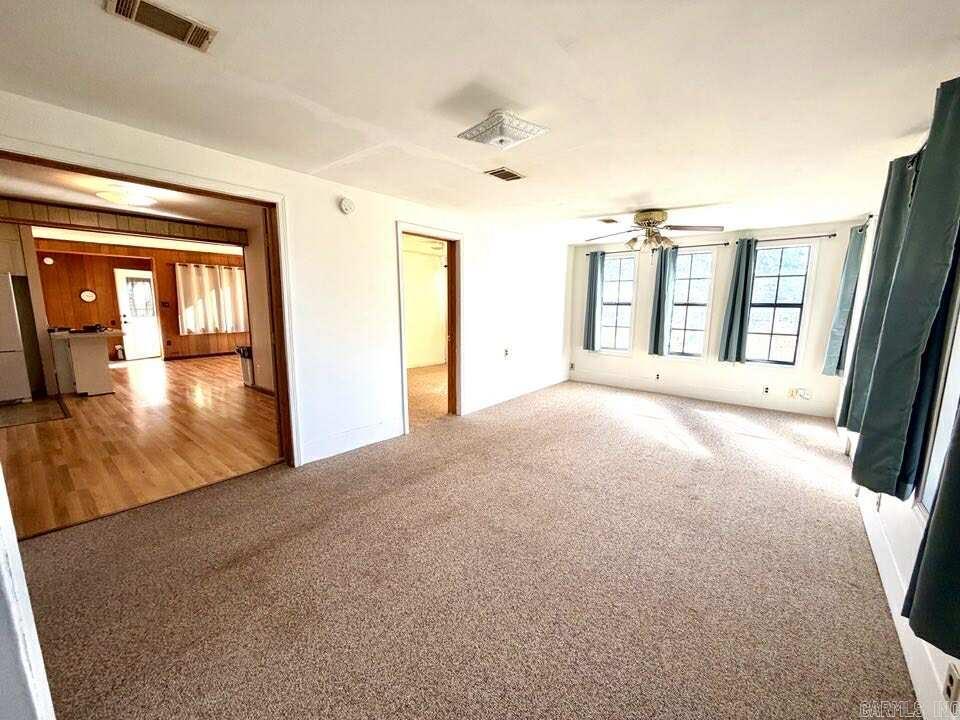 ROBERTS-FLANAGIN - Residential