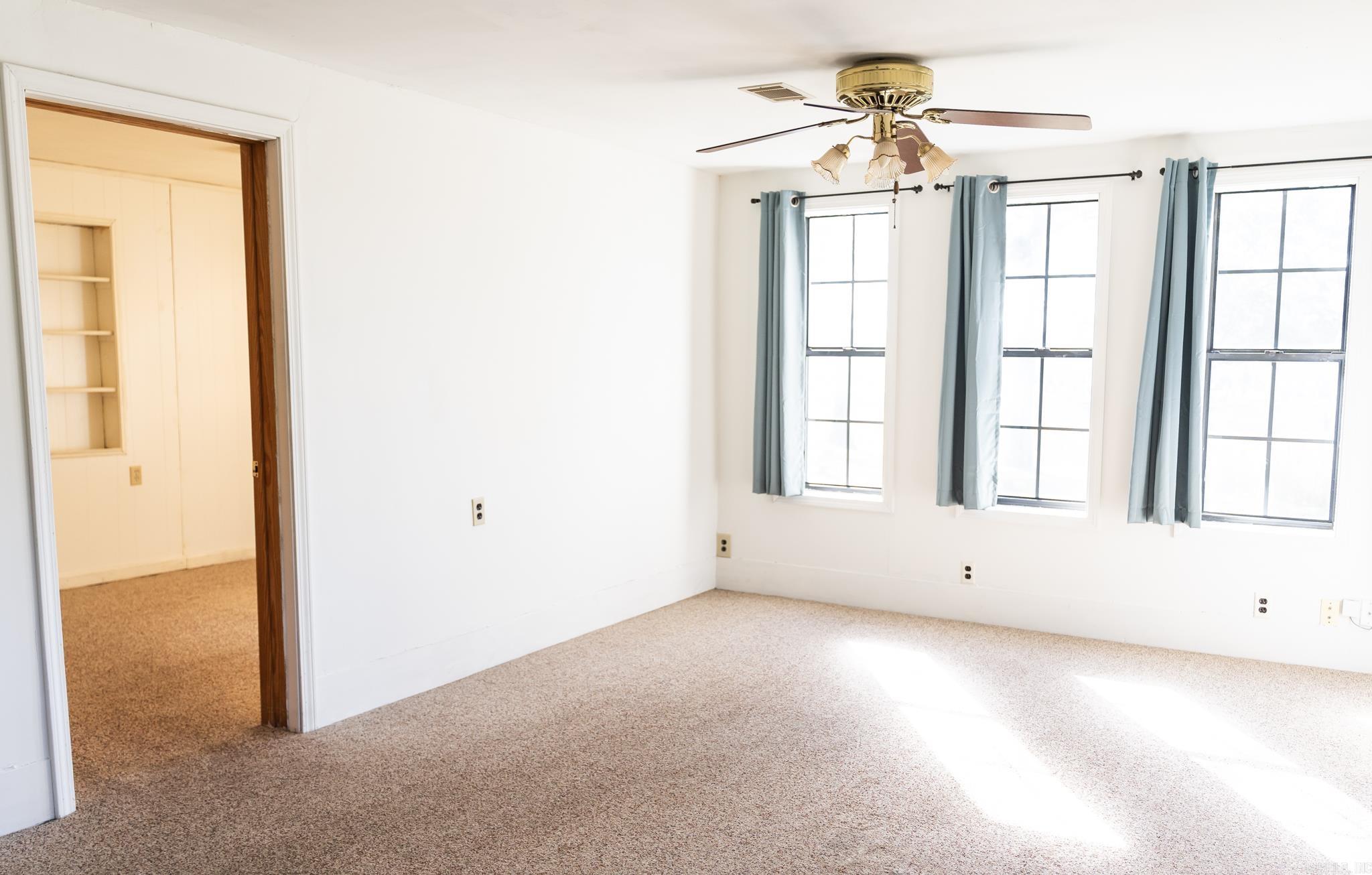 ROBERTS-FLANAGIN - Residential