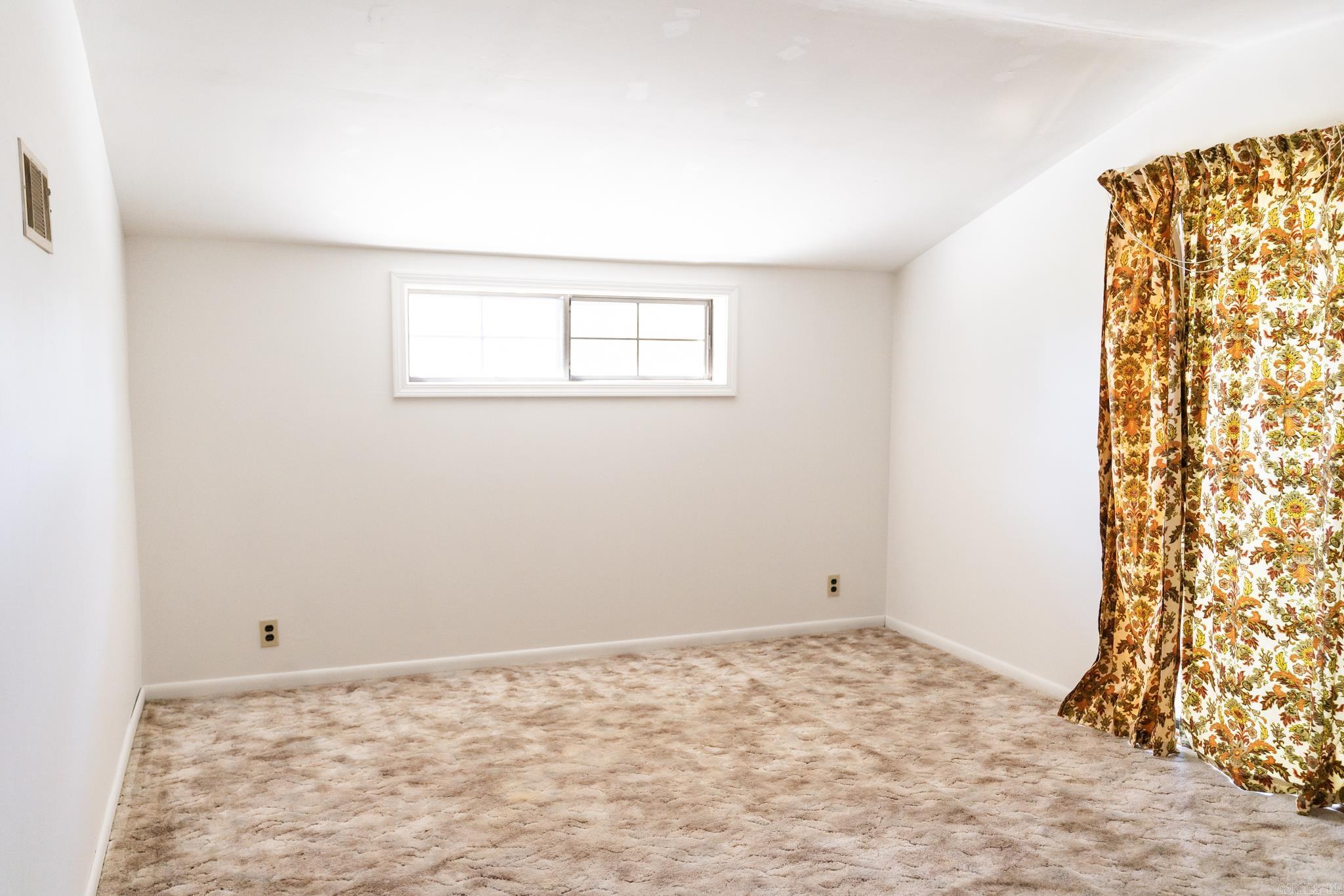 ROBERTS-FLANAGIN - Residential