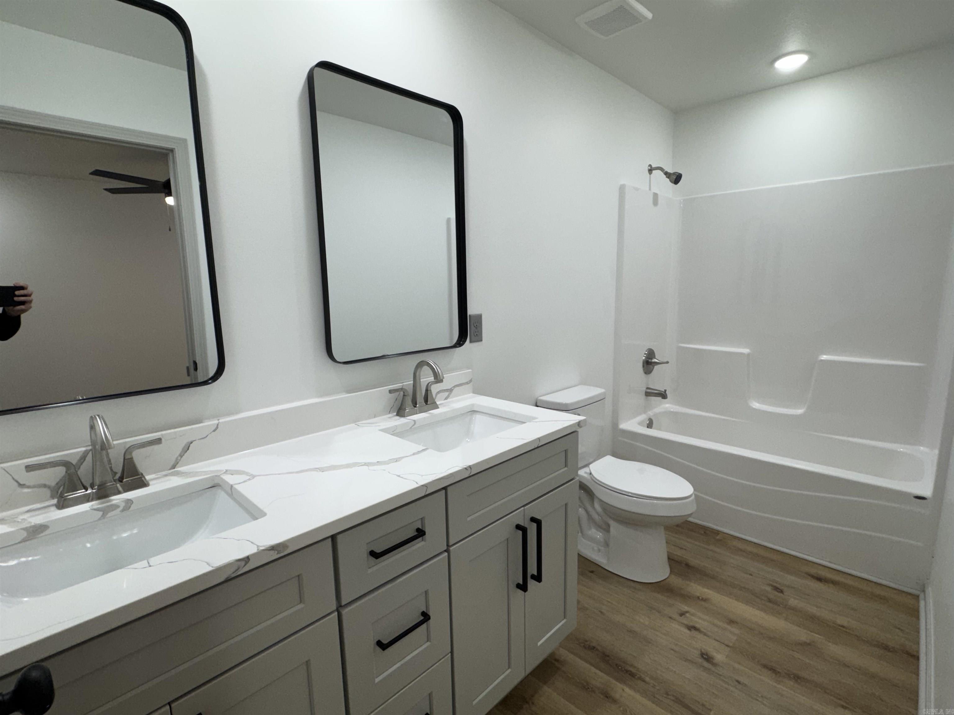 HILLVIEW ACRES - Residential