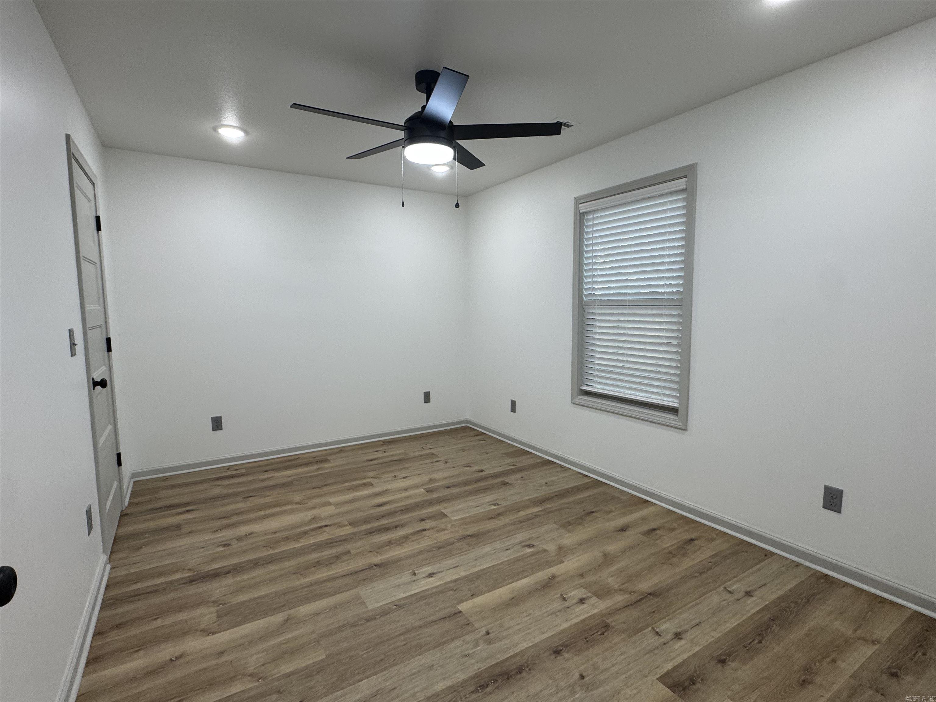 HILLVIEW ACRES - Residential