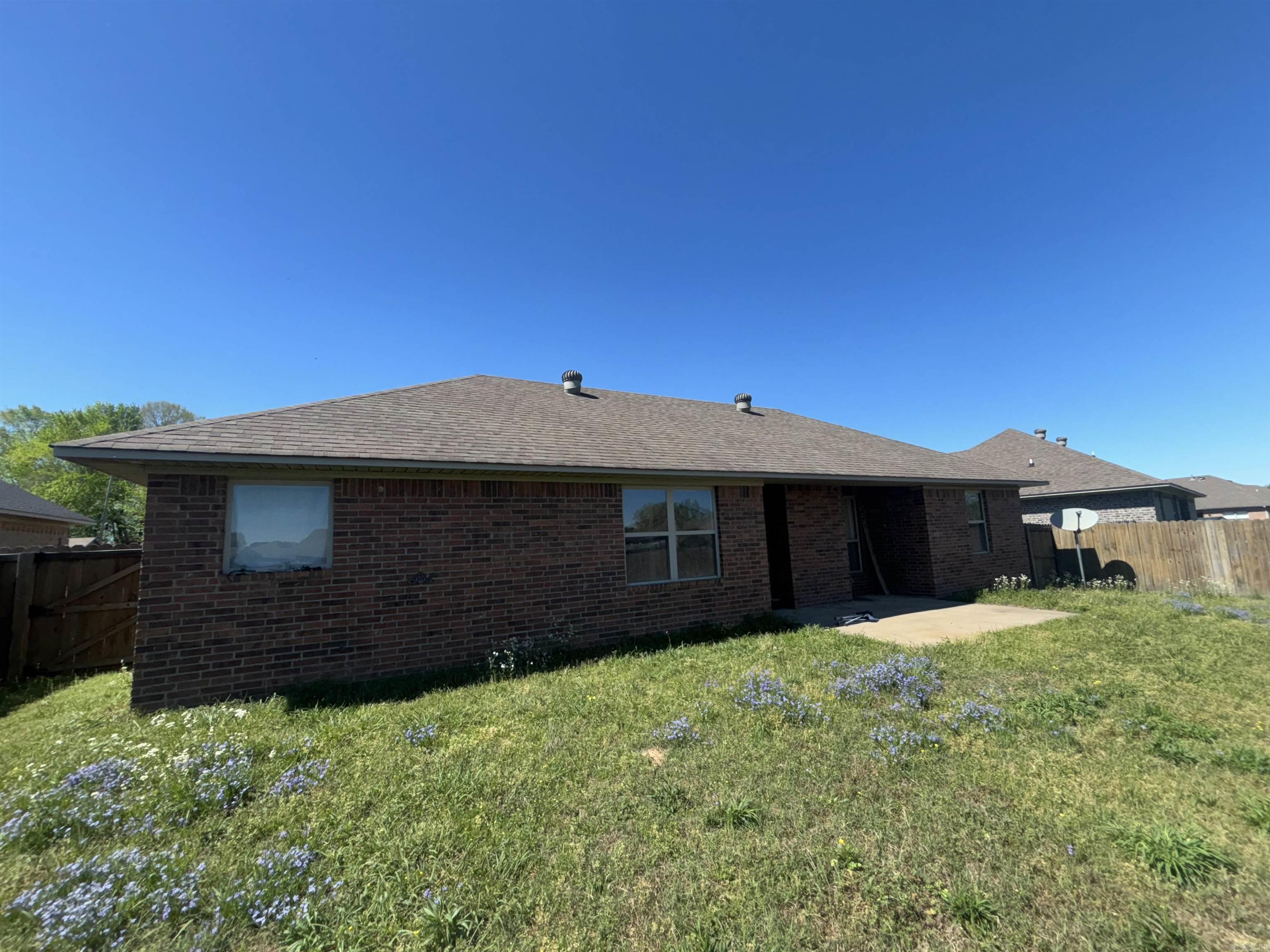 JAXON TERRACE - Residential