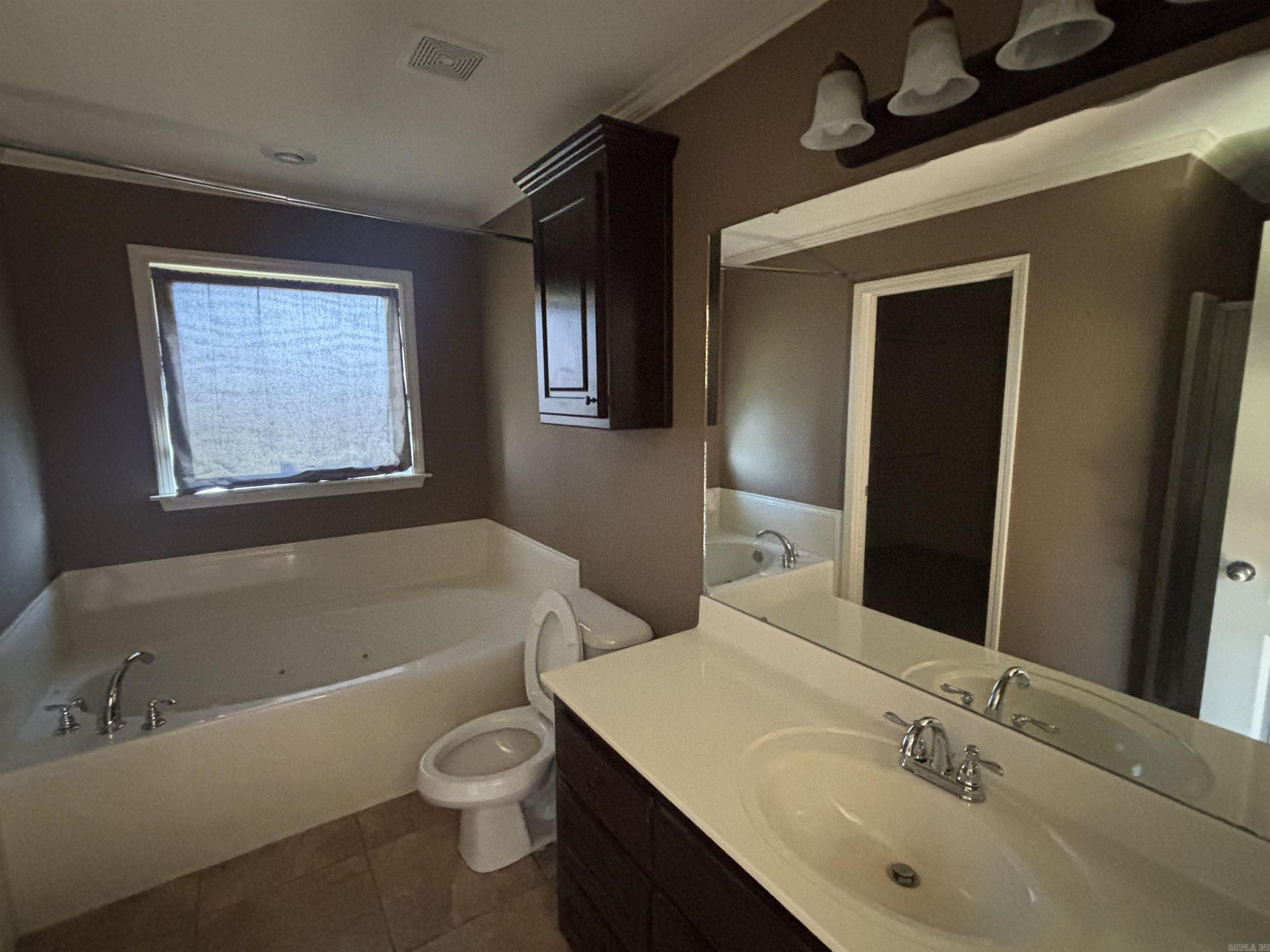 JAXON TERRACE - Residential