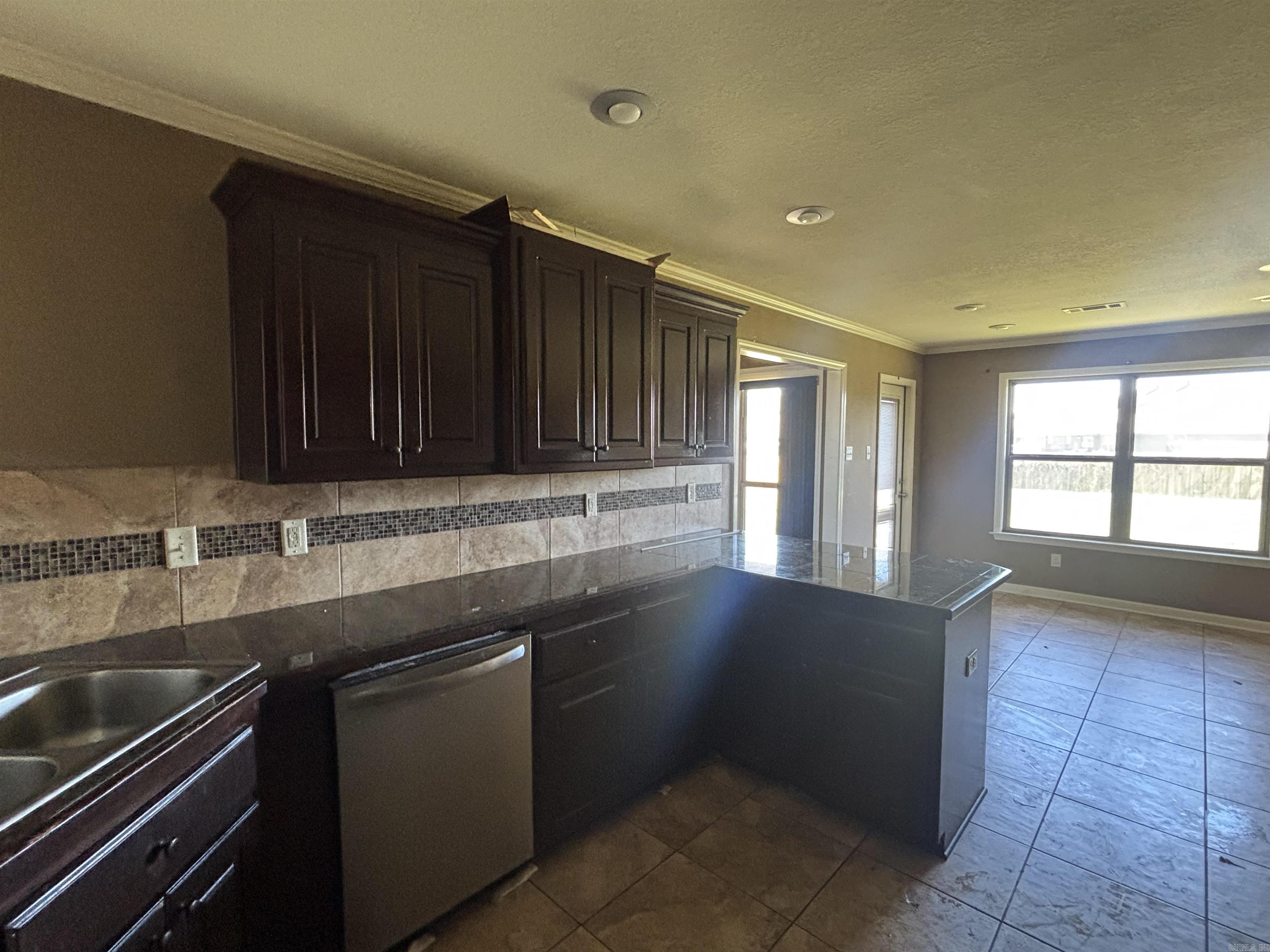 JAXON TERRACE - Residential