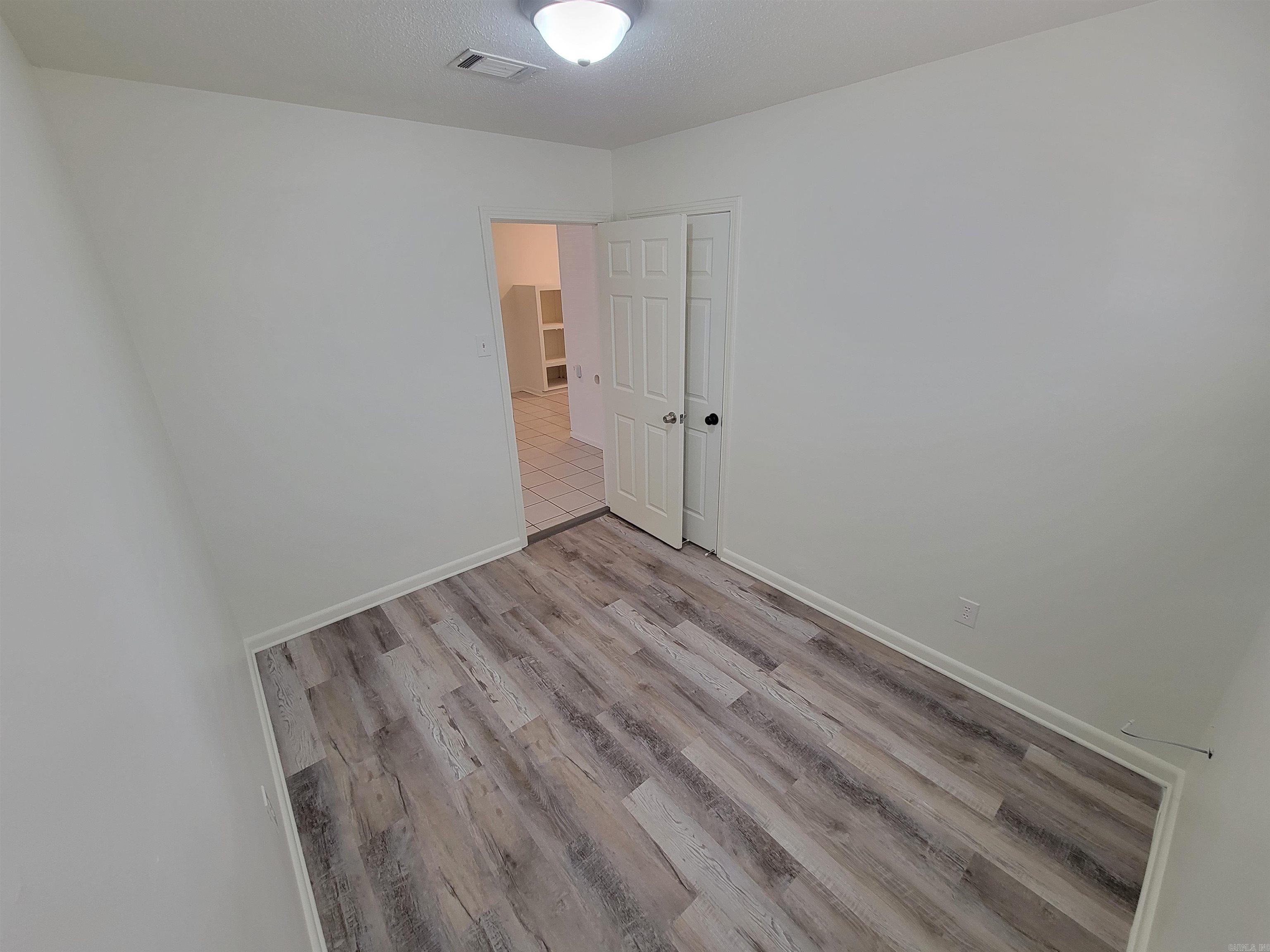 Reyer-Unrecorded - Residential Lease