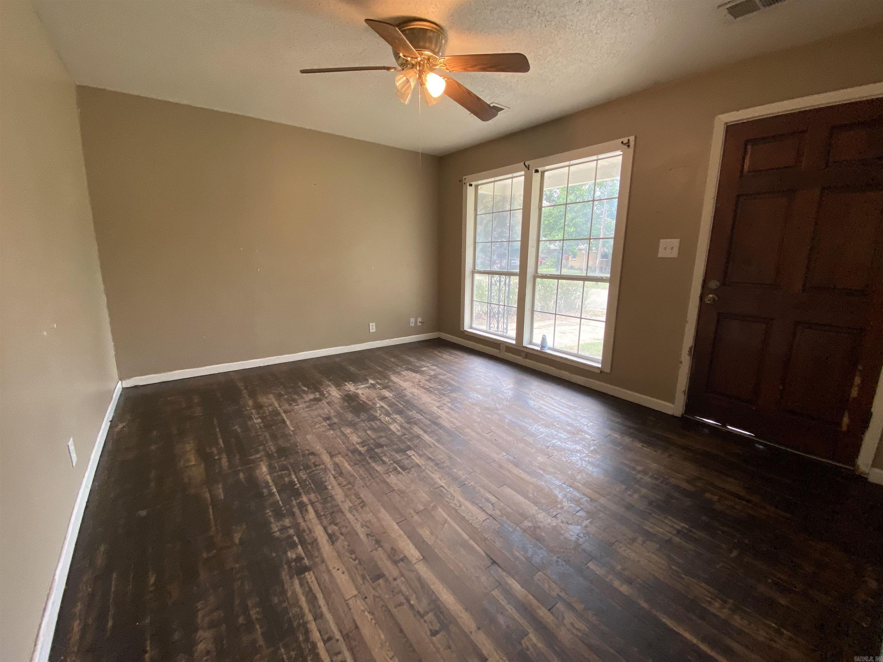 Sims 1st - Residential