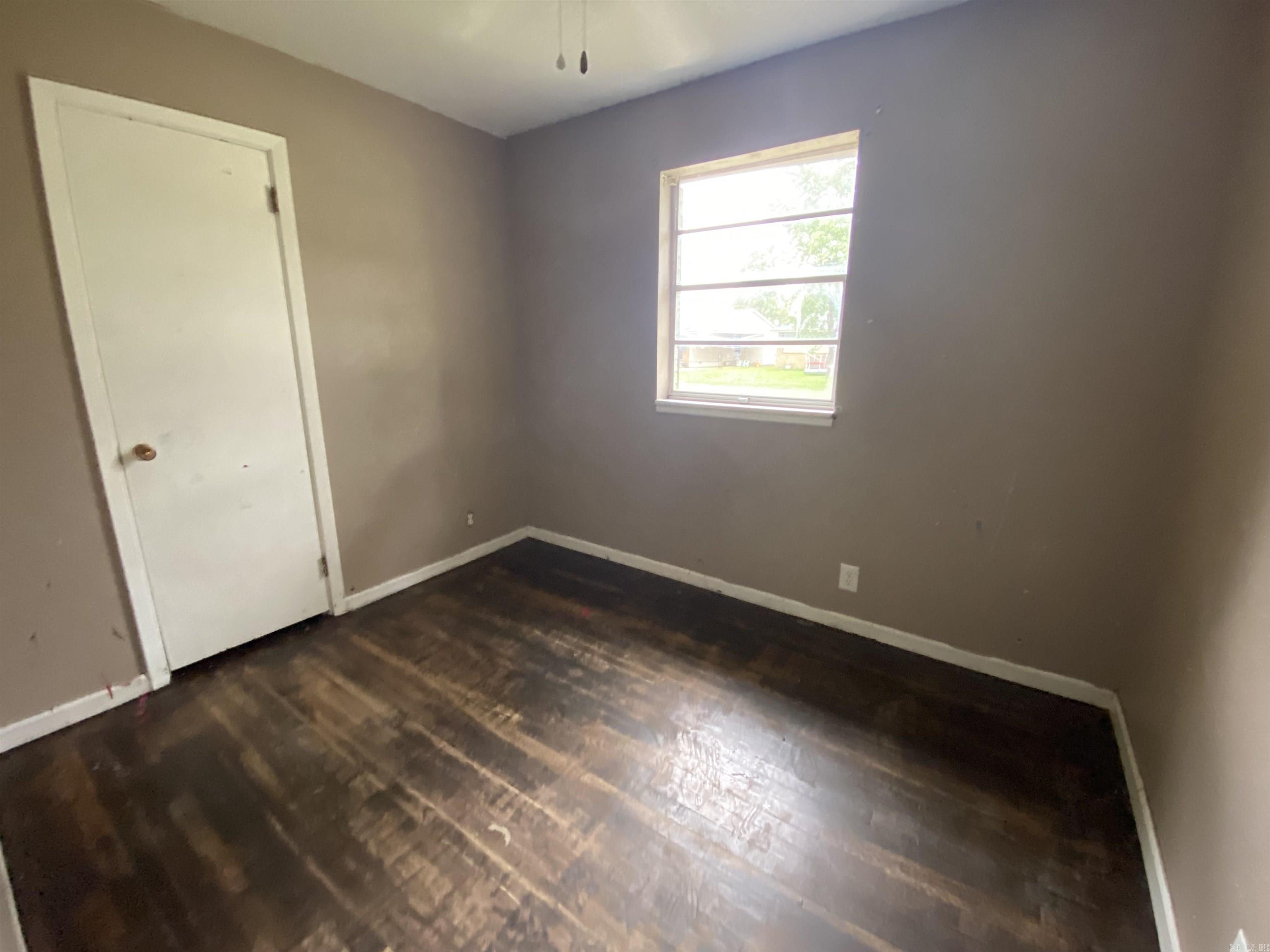 Sims 1st - Residential