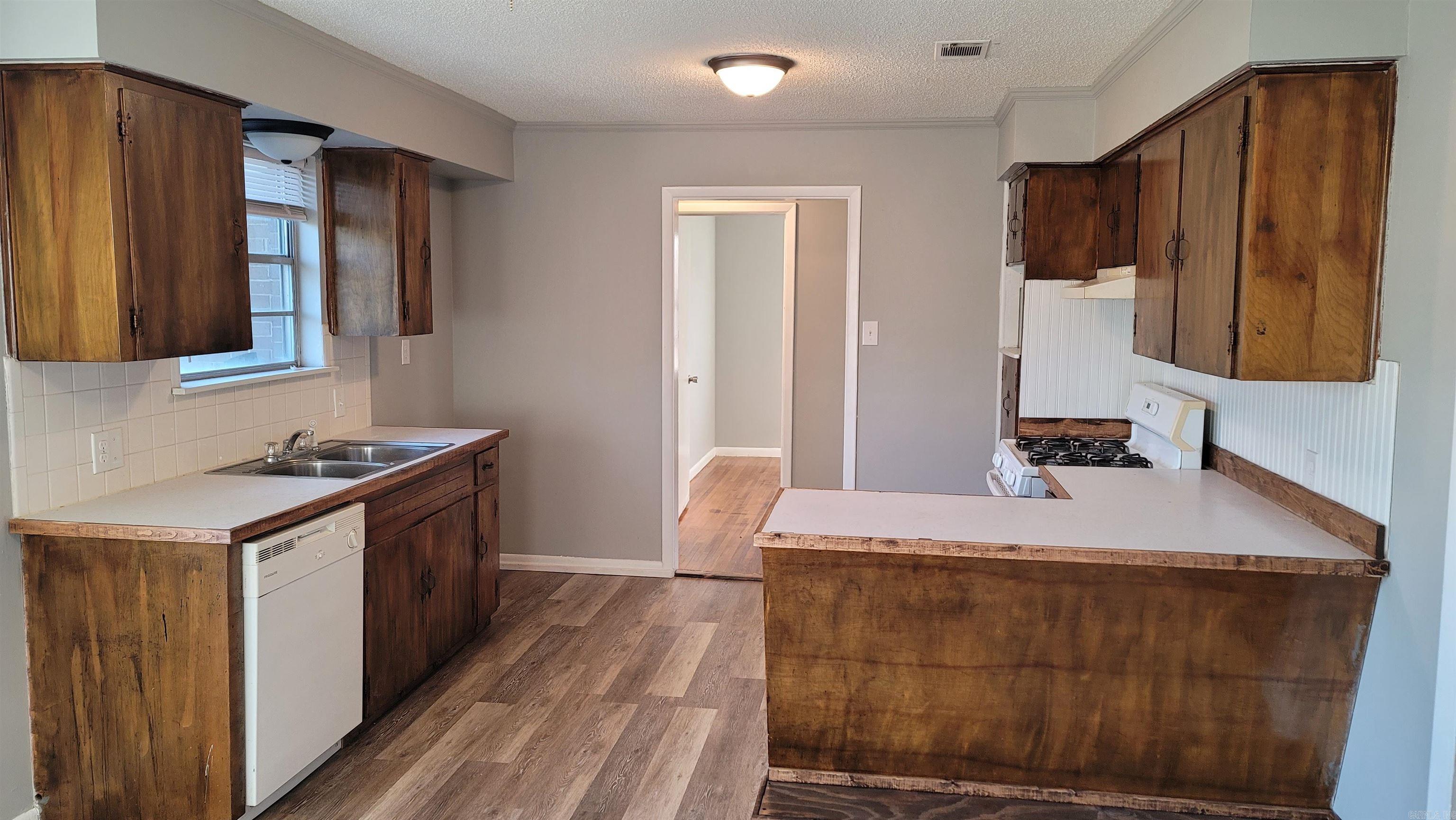 East View - Residential Lease