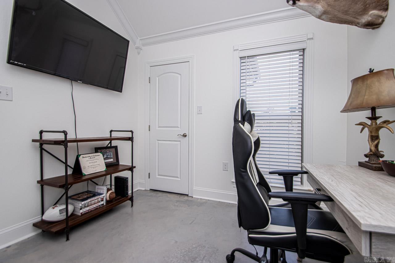 COUNTRY CLUB OF ARK THE - Residential